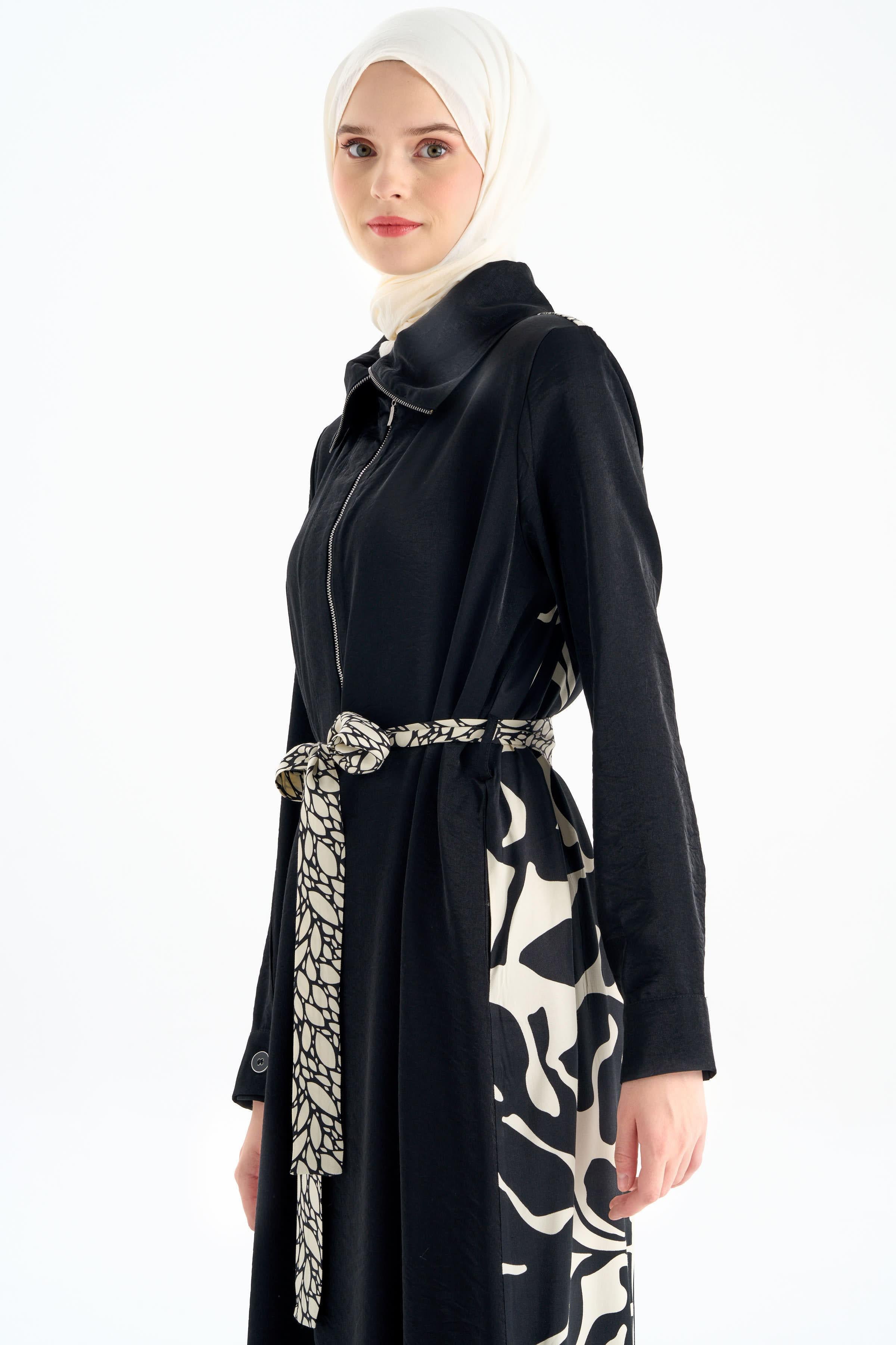 Garnili Beli Kuşaklı Elbise - Siyah TUGBA