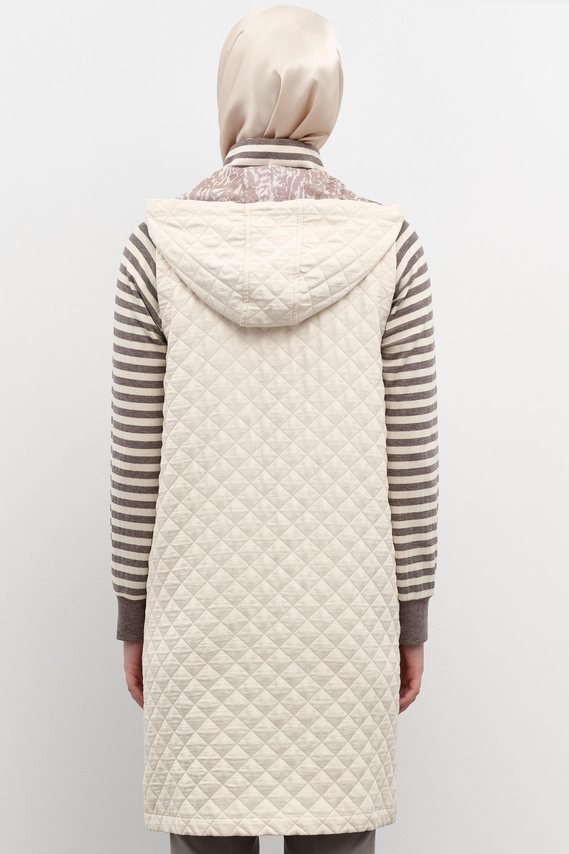 Garnili İnce Kapitone Yelek - Krem TUGBA