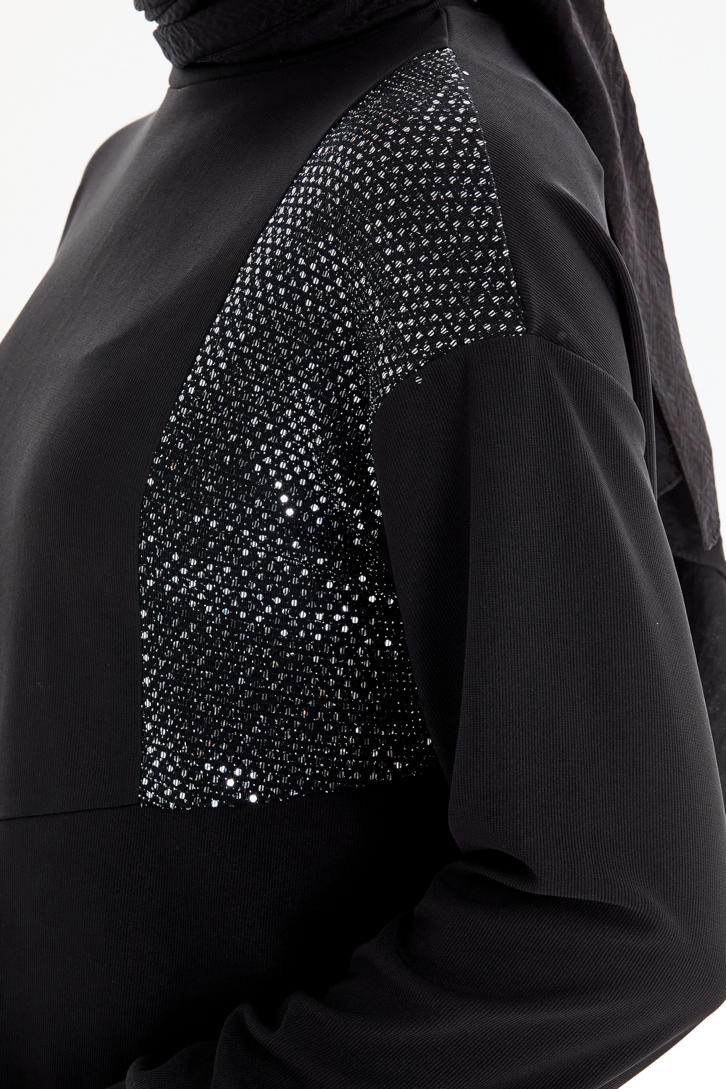 Garnili Kesik Detaylı Örme Tunik - Siyah TUGBA