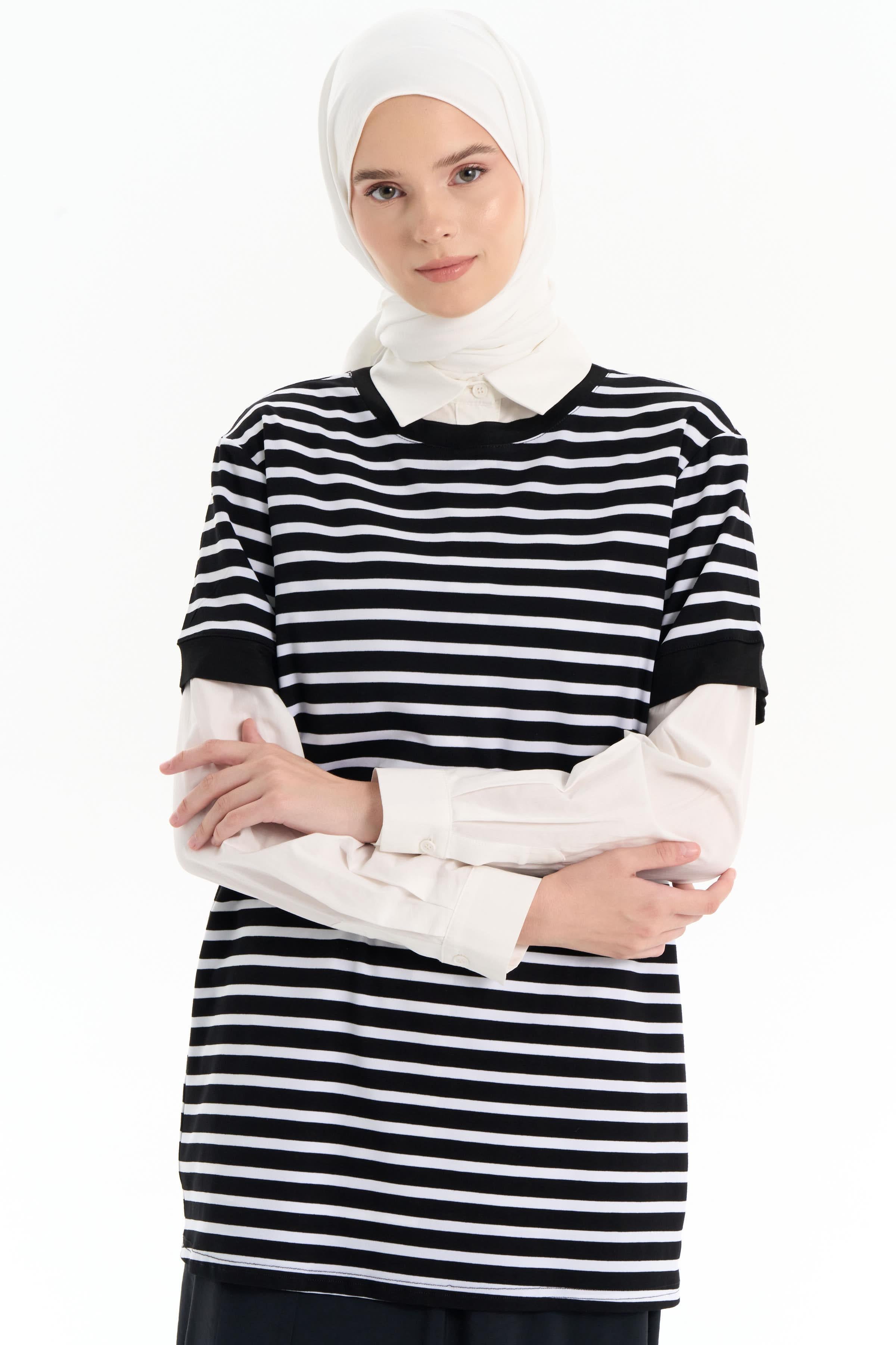 Garnili Kısa Kollu Çizgili Örme Tişört - Siyah - Ekru TUGBA