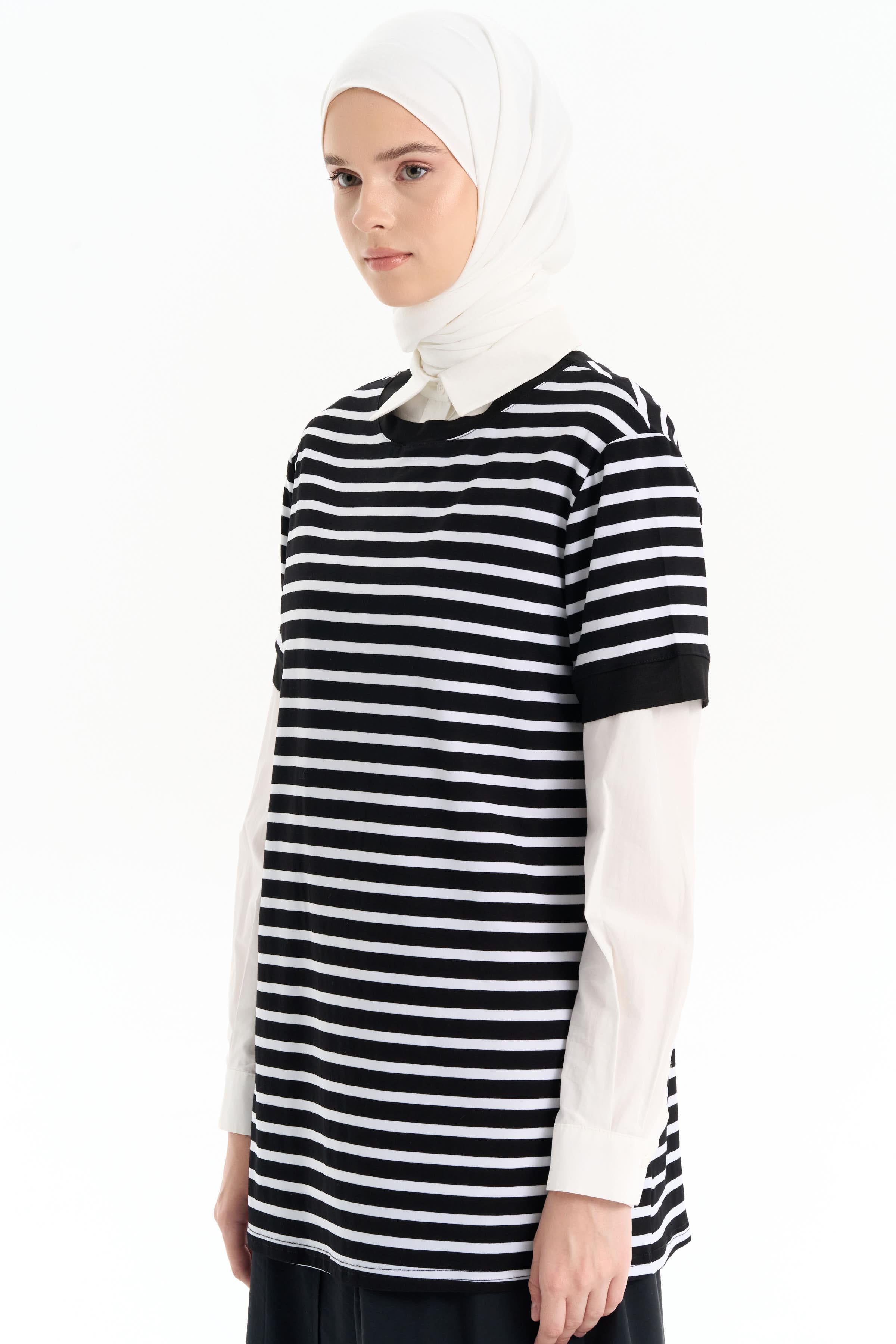 Garnili Kısa Kollu Çizgili Örme Tişört - Siyah - Ekru TUGBA