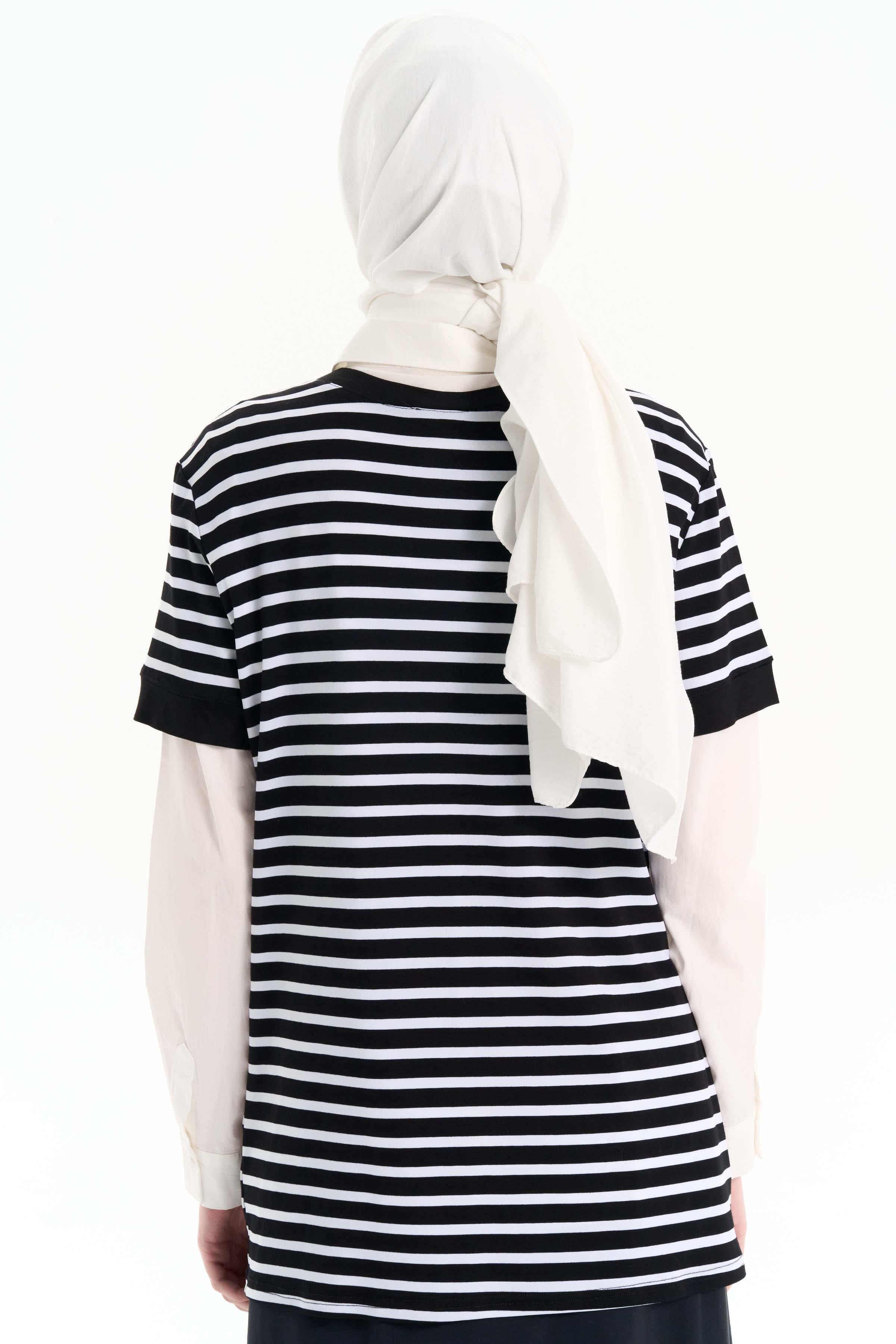 Garnili Kısa Kollu Çizgili Örme Tişört - Siyah - Ekru TUGBA