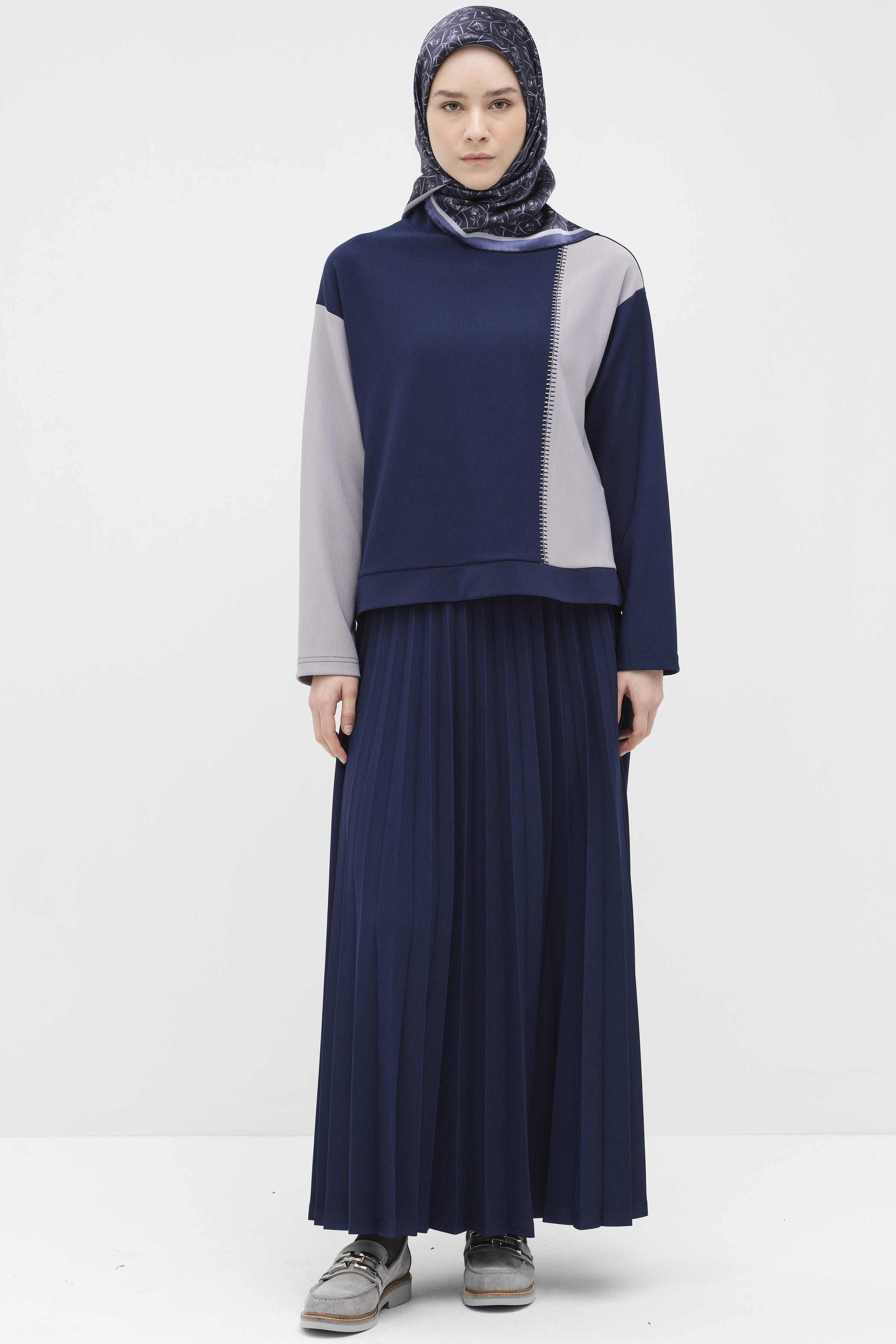 Garnili Nakış Detaylı Etek Bluz Örme Takım - Lacivert TUGBA