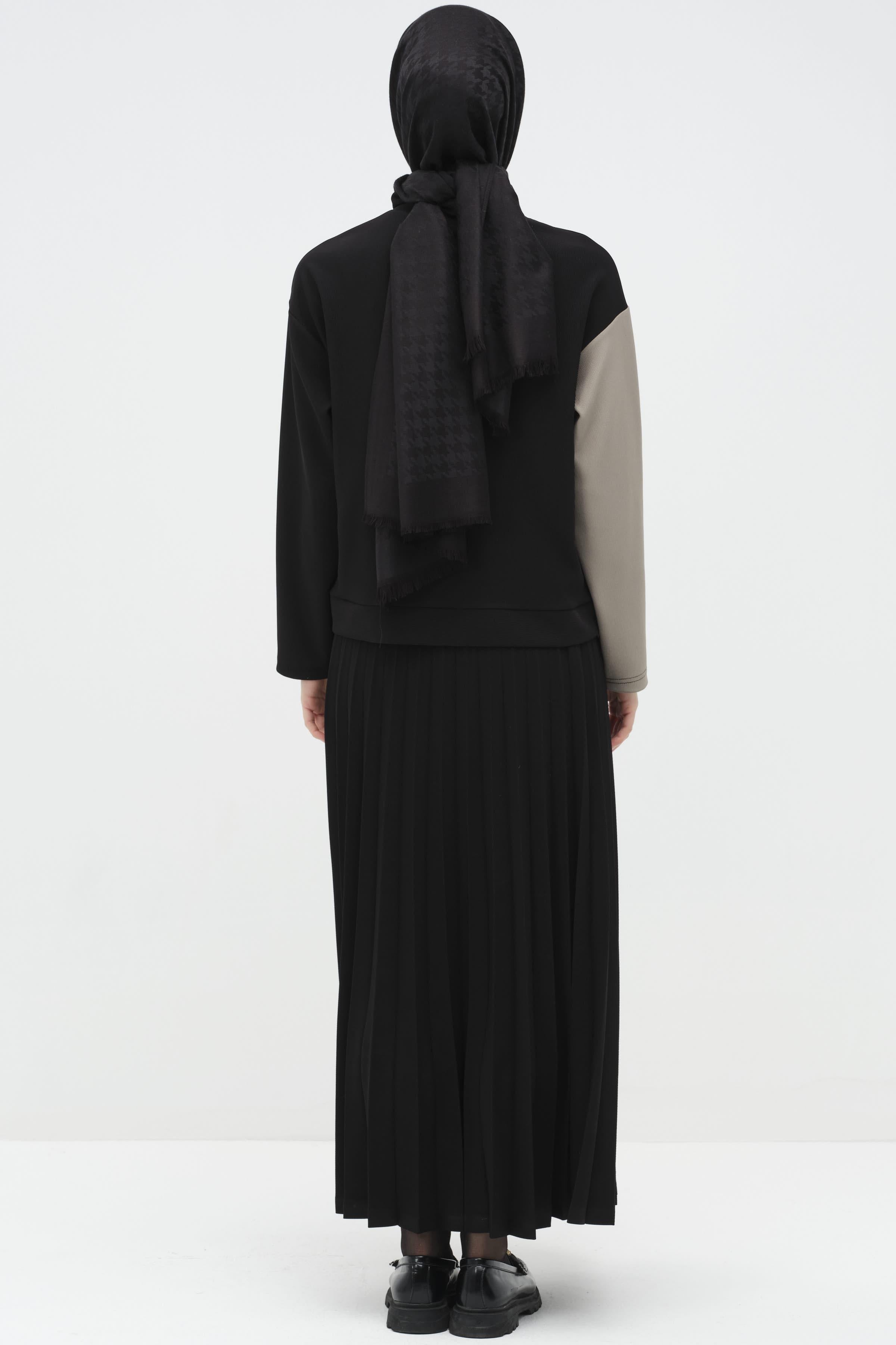 Garnili Nakış Detaylı Etek Bluz Örme Takım - Siyah TUGBA