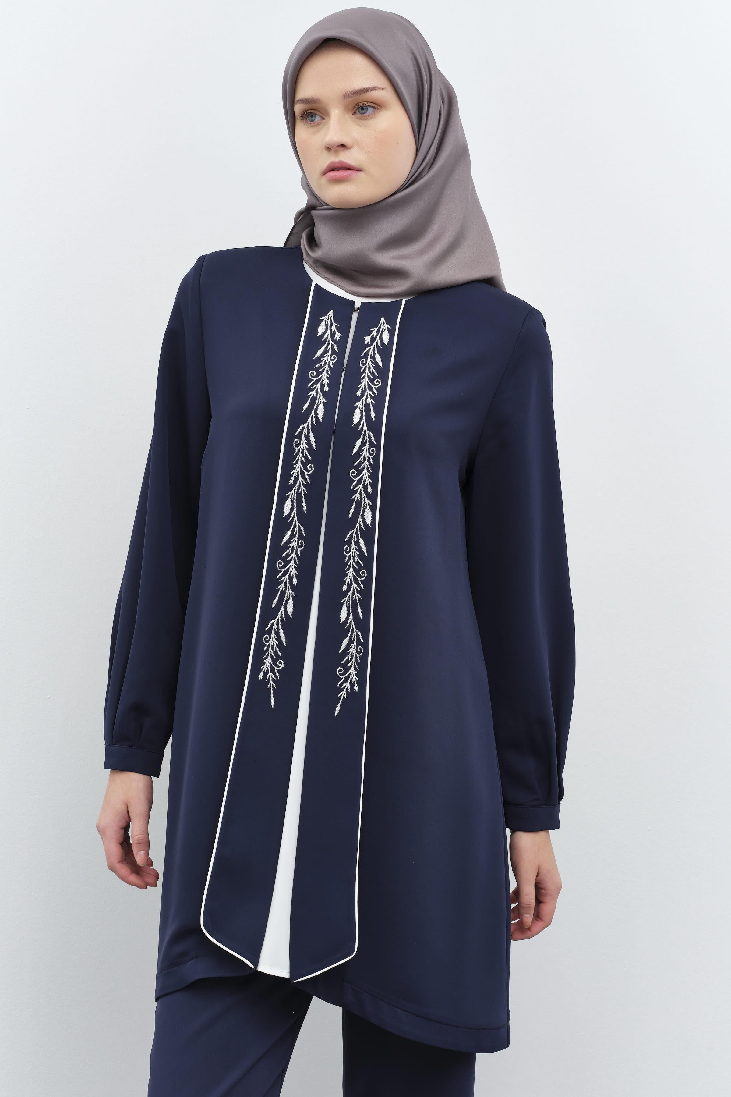 Garnili Nakışlı Ceket Bluz Takım - Lacivert TUGBA