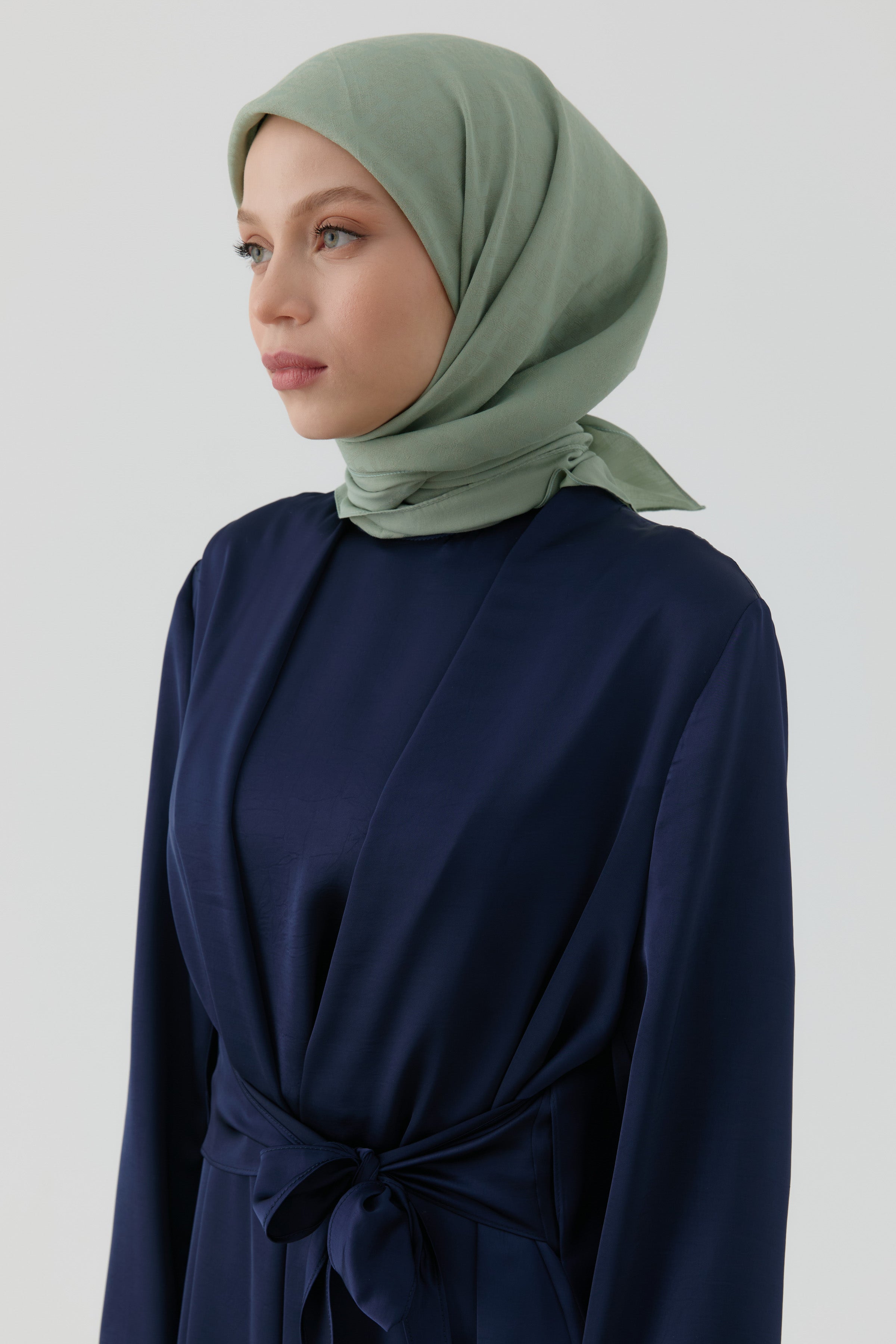 Geometrik Desen Stil Eşarp - Çağla TUGBA