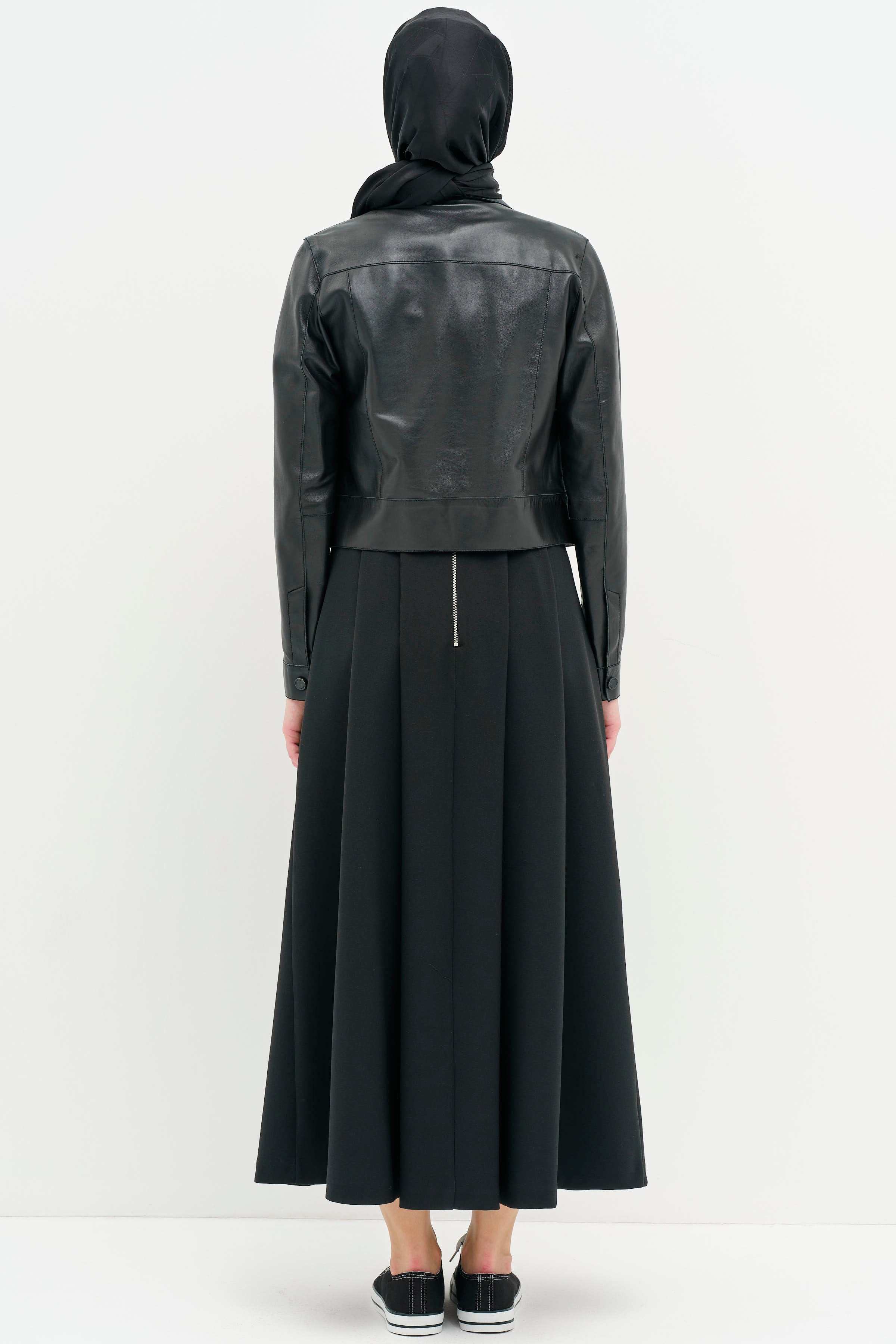 Gizli Cep Detaylı Pileli Etek - Siyah TUGBA