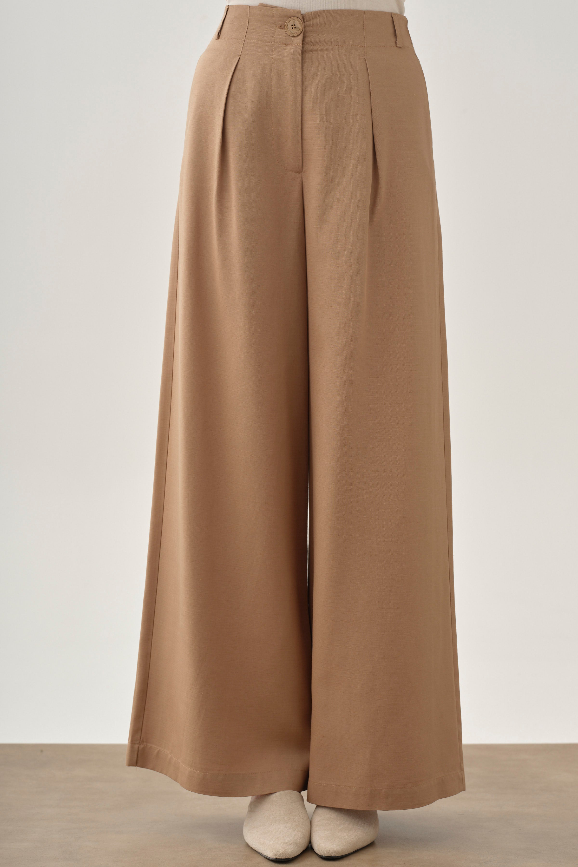 Gizli Cepli Pile Detaylı Pantolon - Bej TUGBA