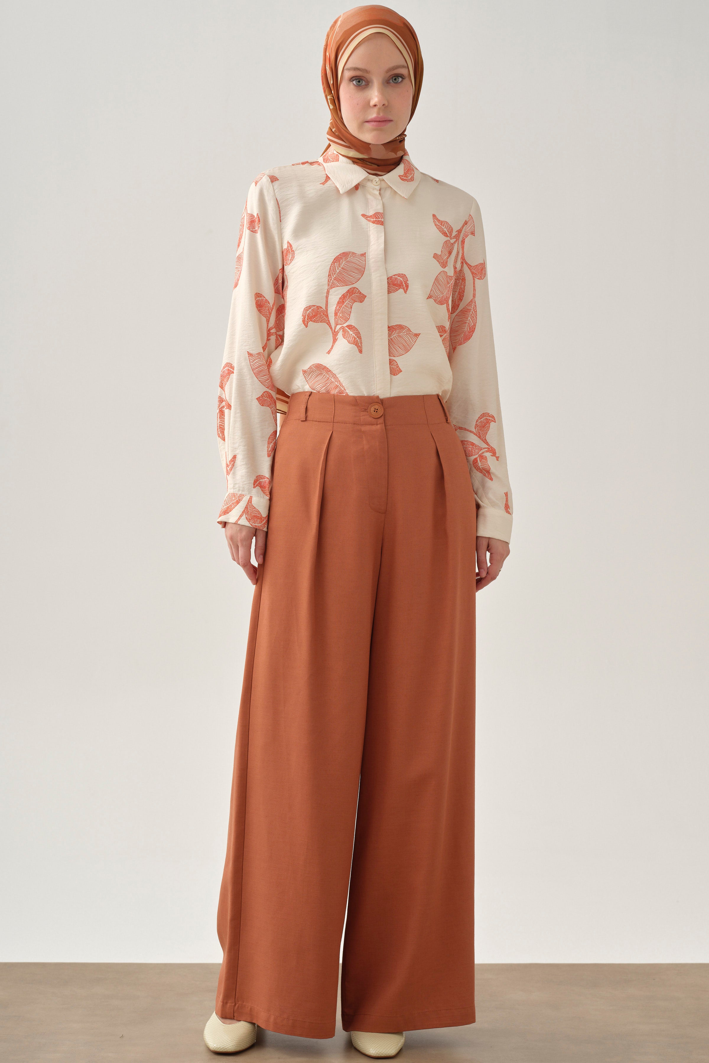 Gizli Cepli Pile Detaylı Pantolon - Kiremit TUGBA