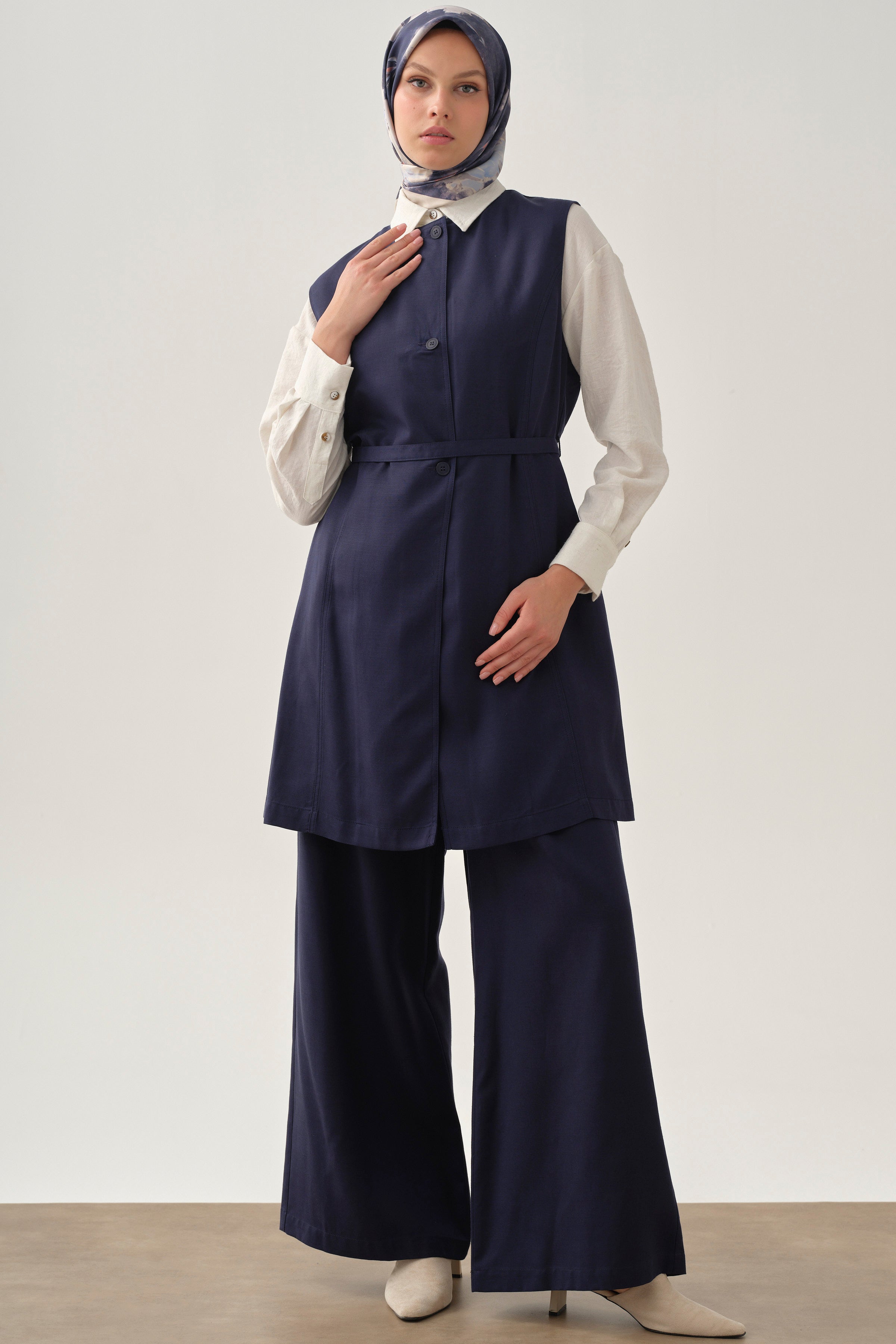 Gizli Cepli Pile Detaylı Pantolon - Lacivert TUGBA