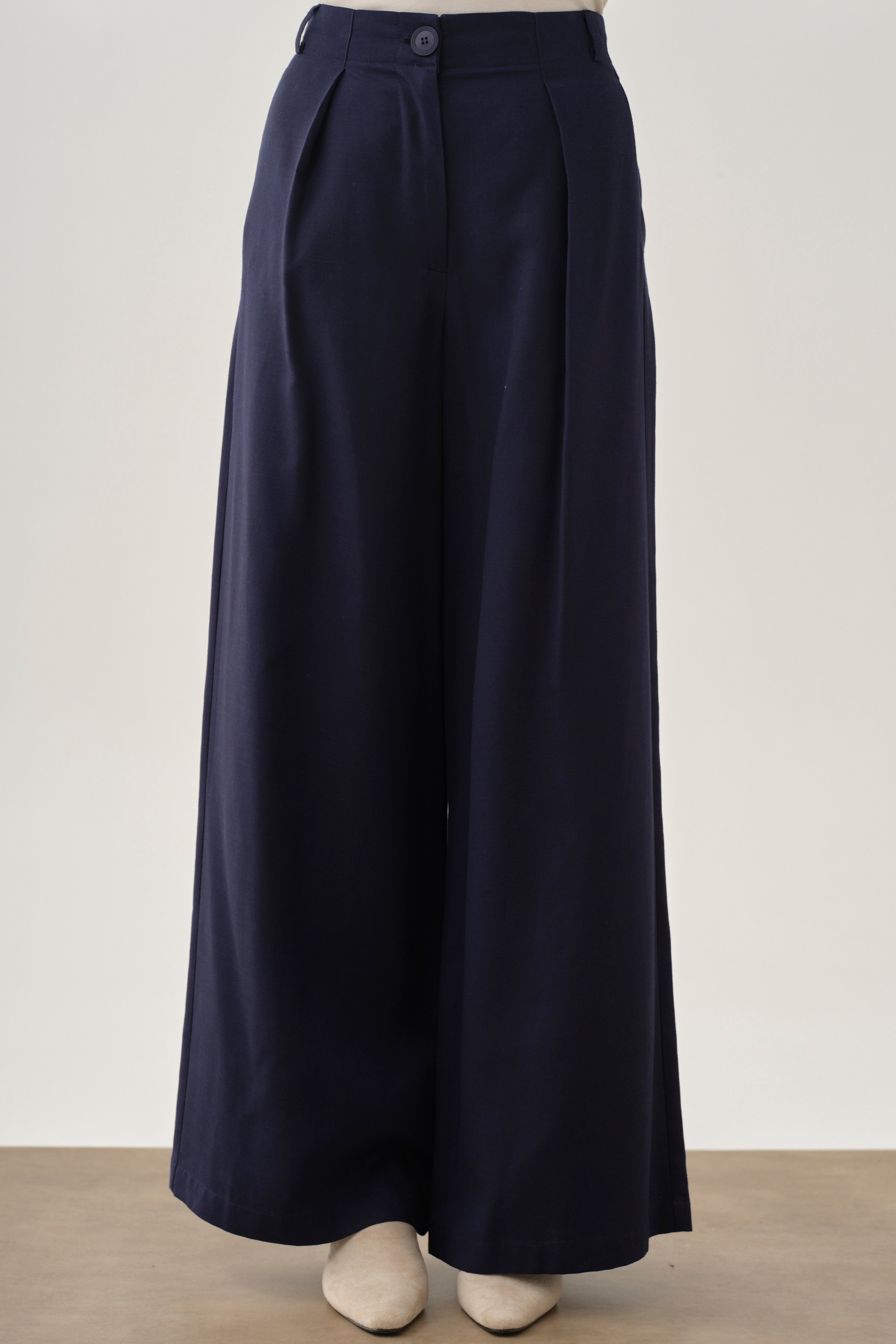 Gizli Cepli Pile Detaylı Pantolon - Lacivert TUGBA