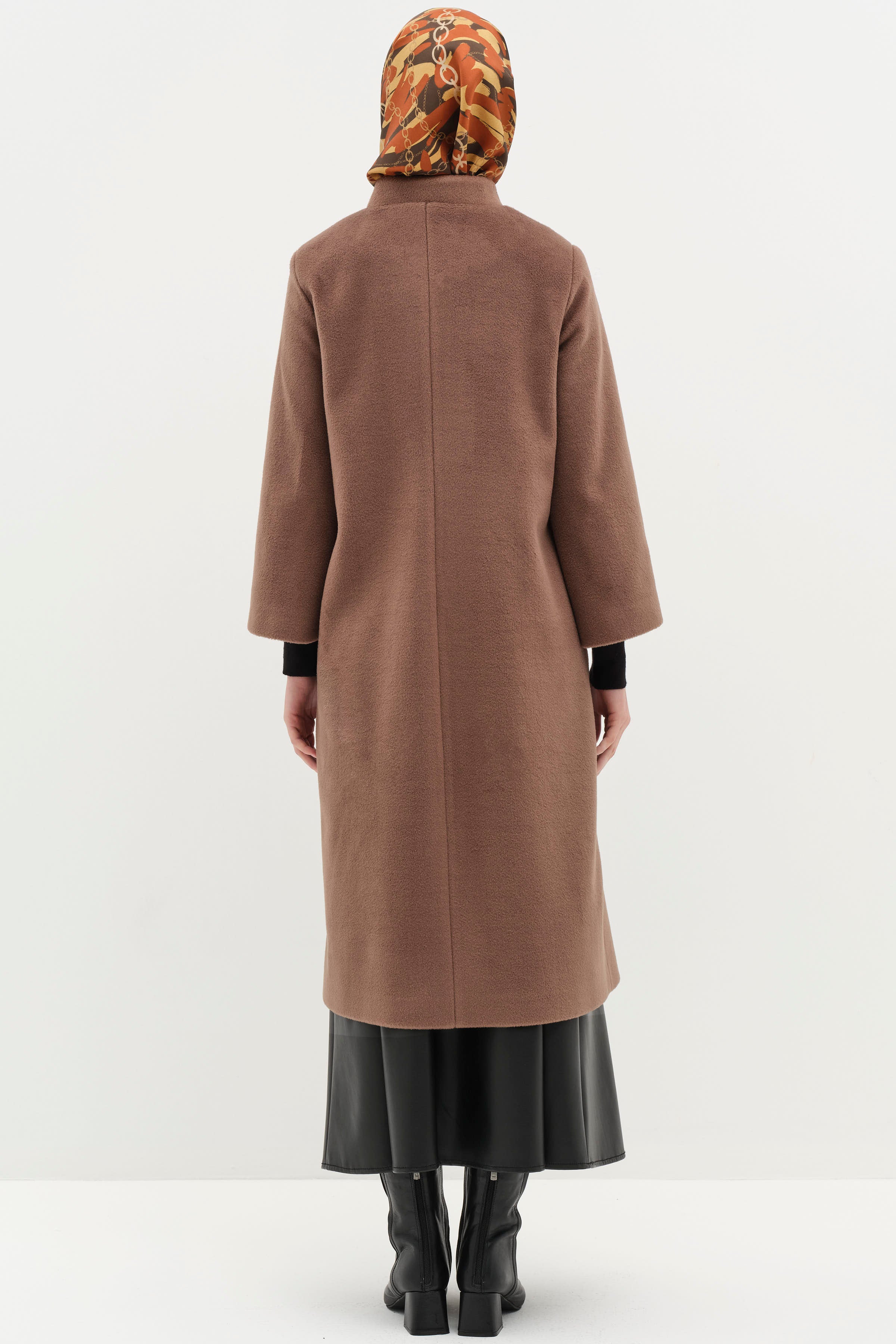 Gizli Patlı Broş Detaylı Kaban - Kahve TUGBA