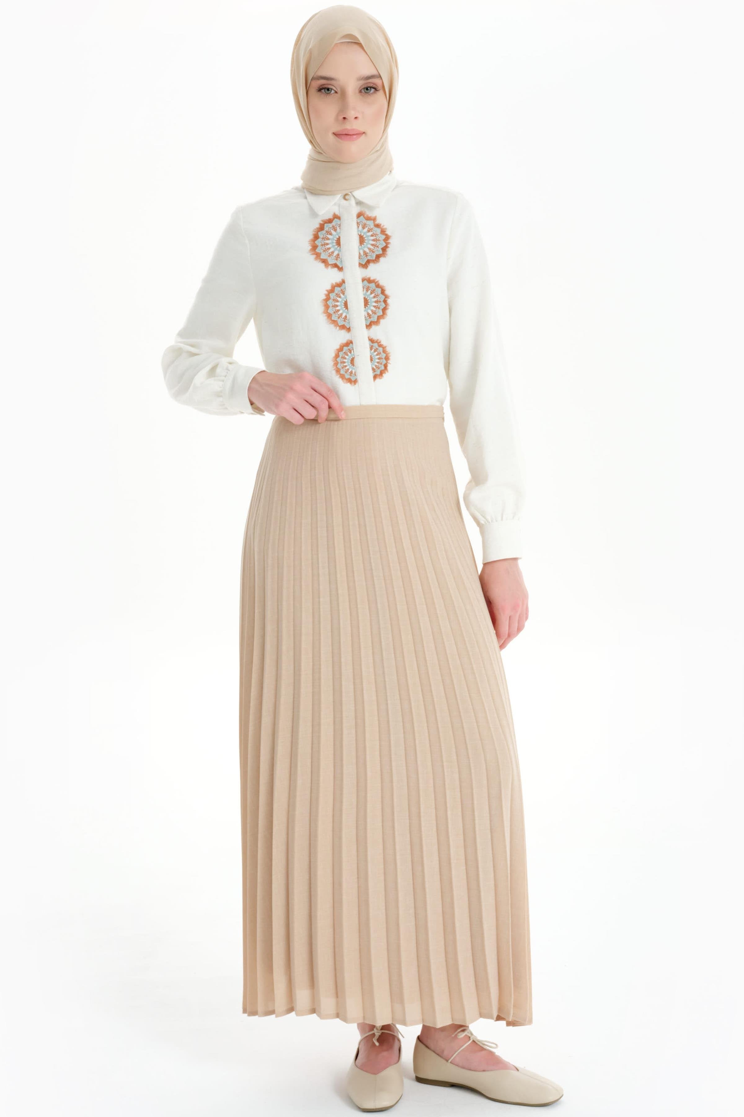 Gizli Patlı Nakış Detaylı Gömlek - Ekru - Su Yeşili TUGBA