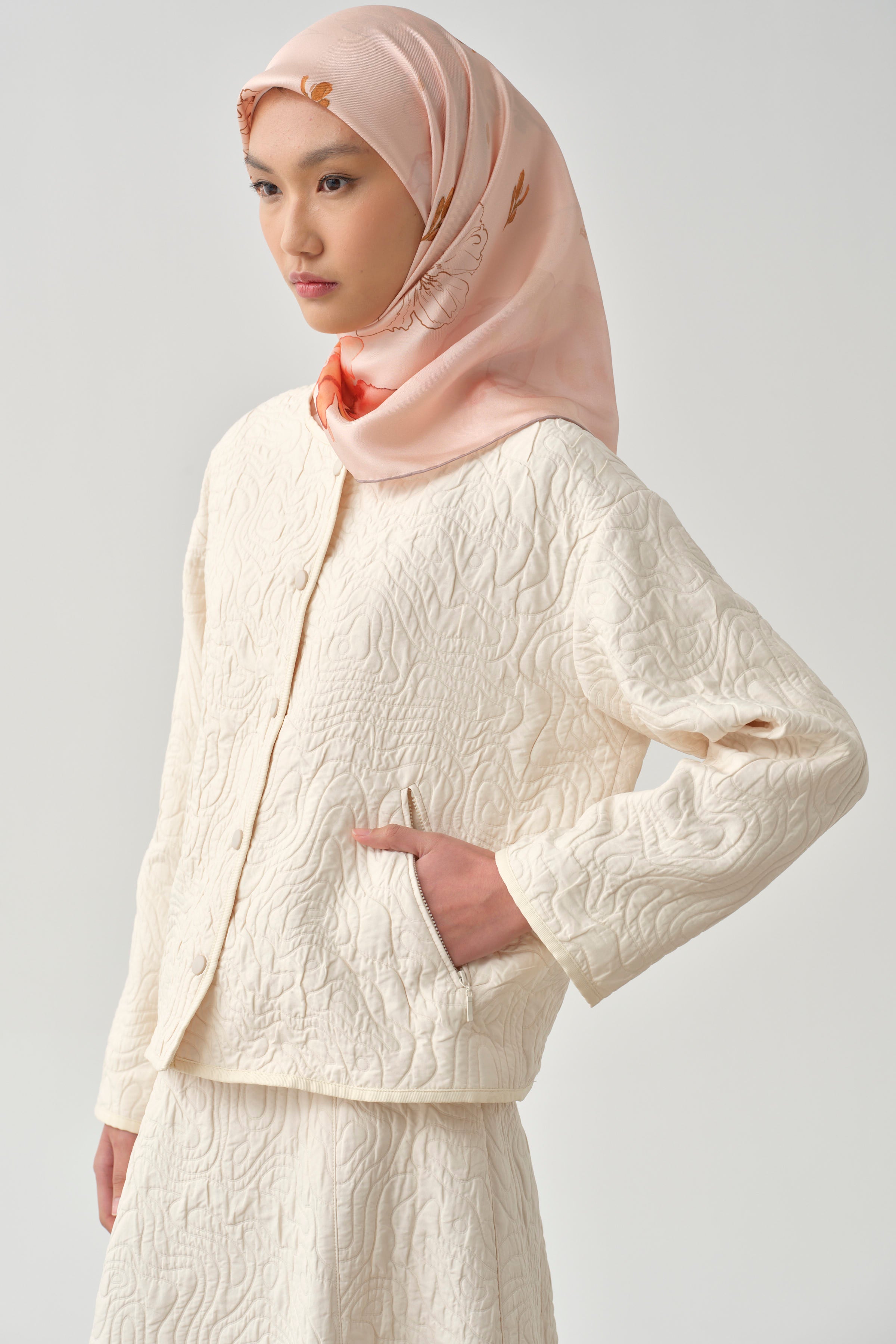 Grogren Biyeli Kapitone Crop Ceket - Ekru TUGBA