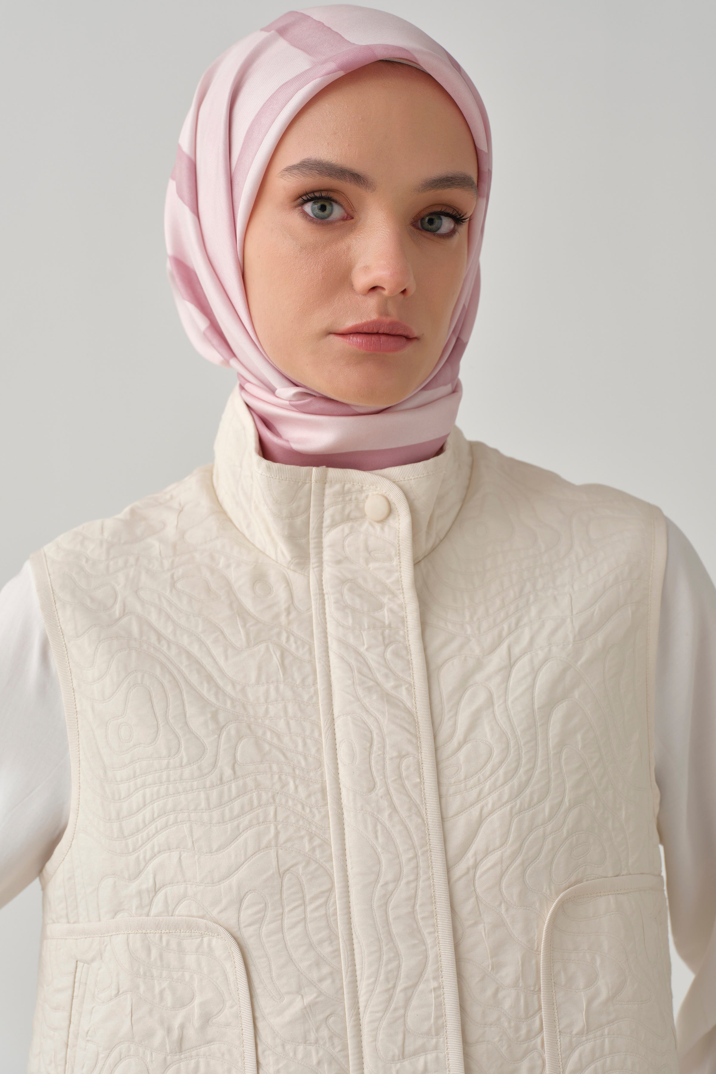 Grogren Biyeli Kısa Kapitone Yelek - Ekru TUGBA