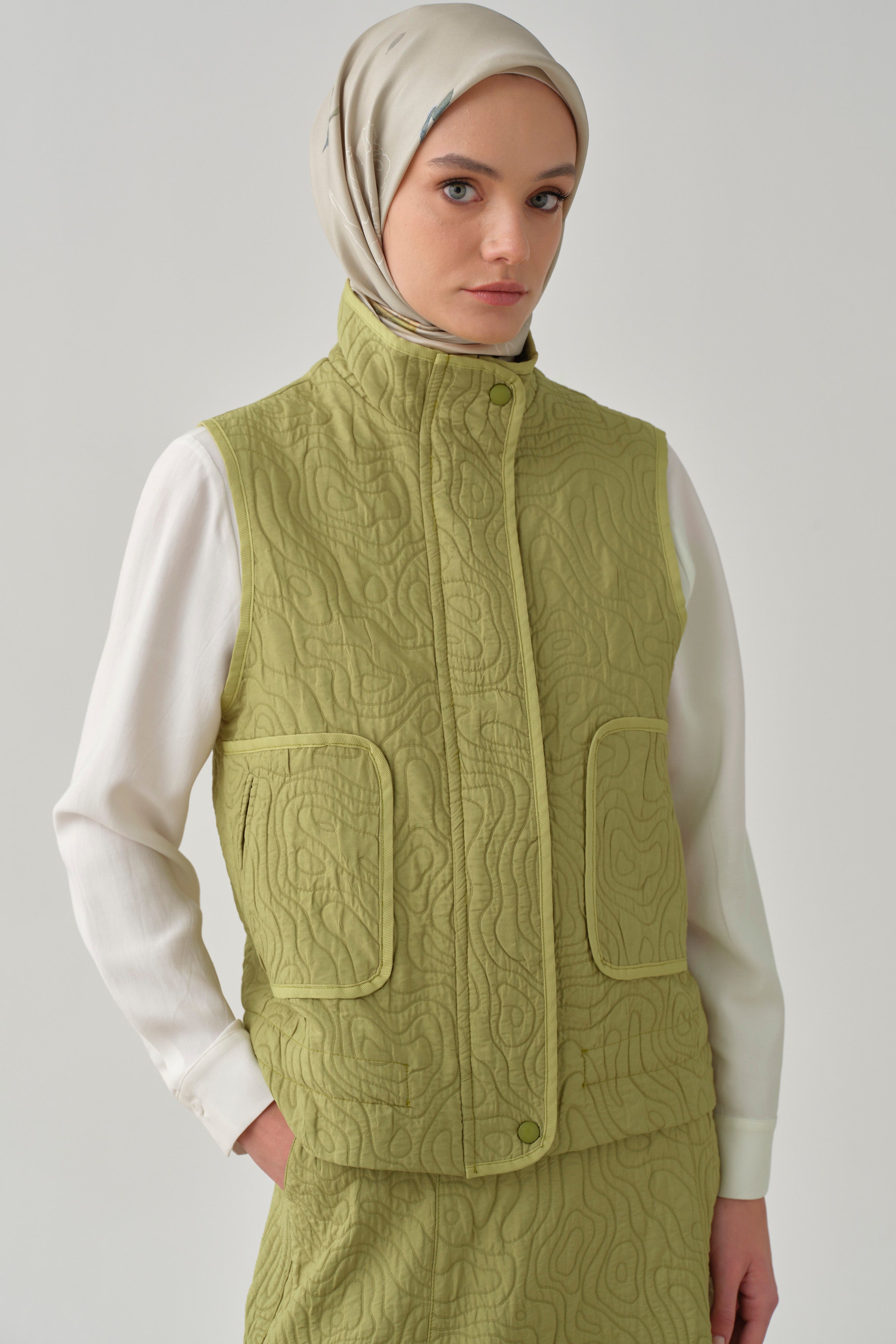 Grogren Biyeli Kısa Kapitone Yelek - Olive TUGBA