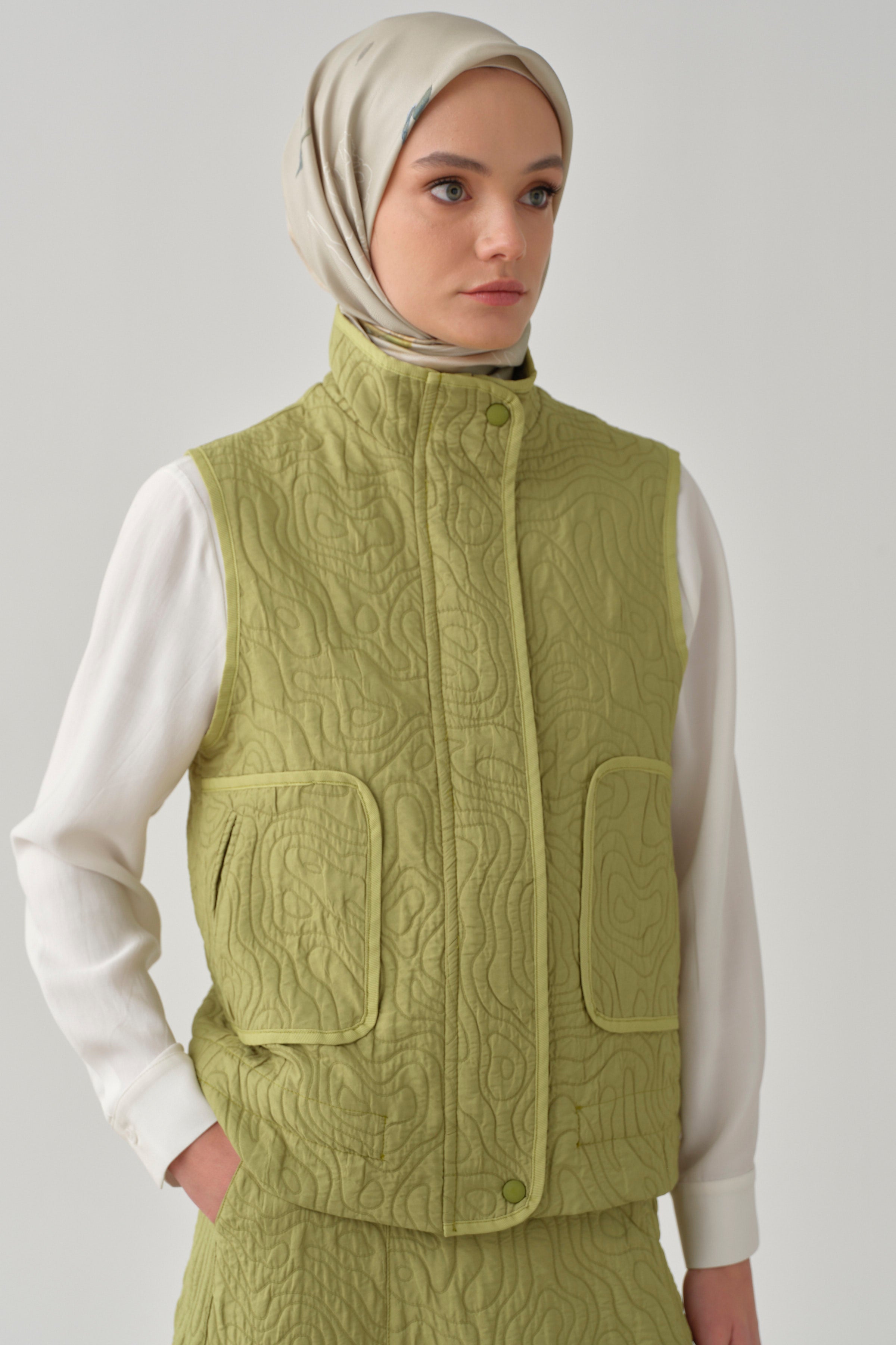 Grogren Biyeli Kısa Kapitone Yelek - Olive TUGBA