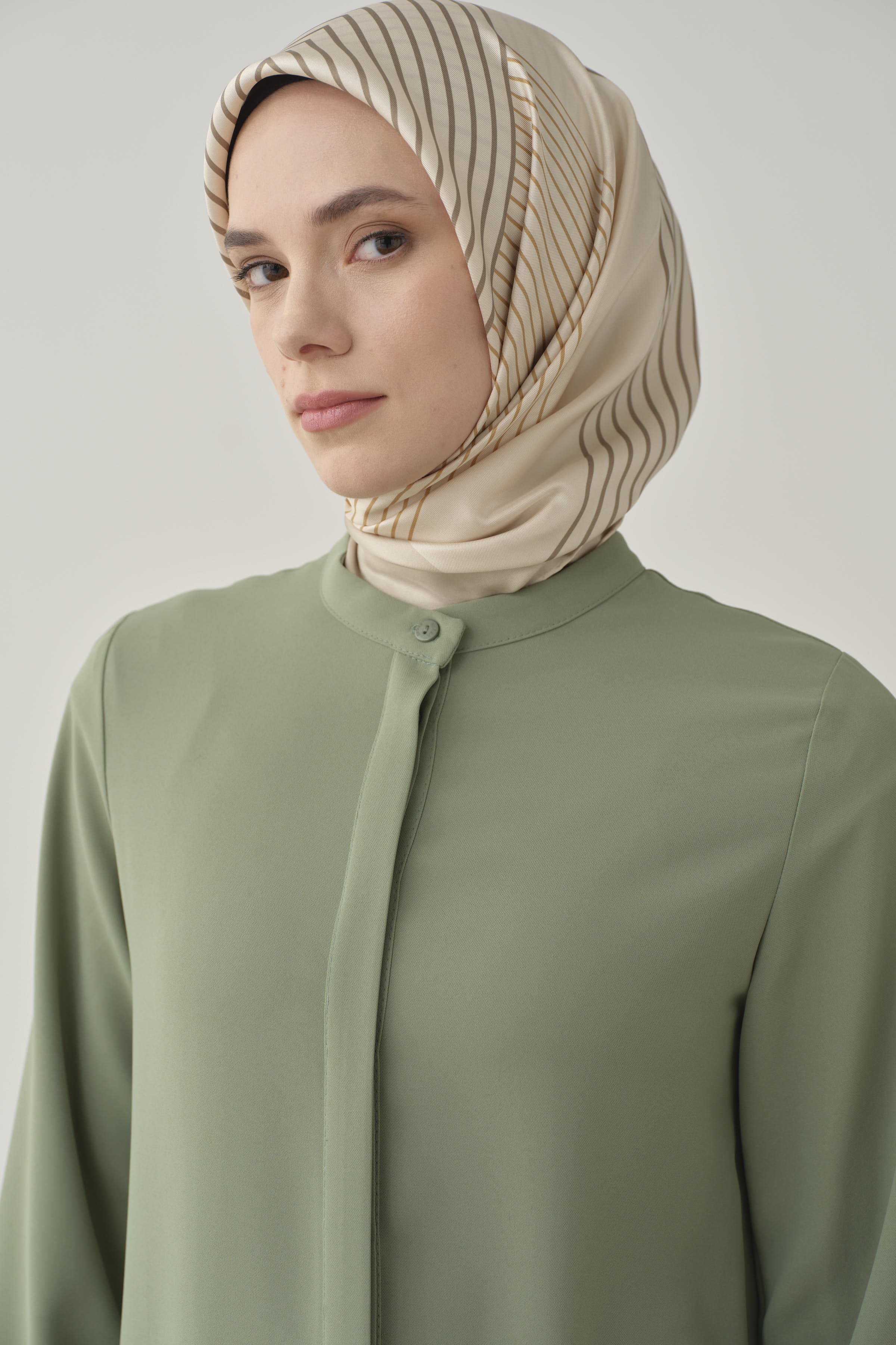 Hakim Yaka Gizli Patlı Tunik - Yeşil TUGBA