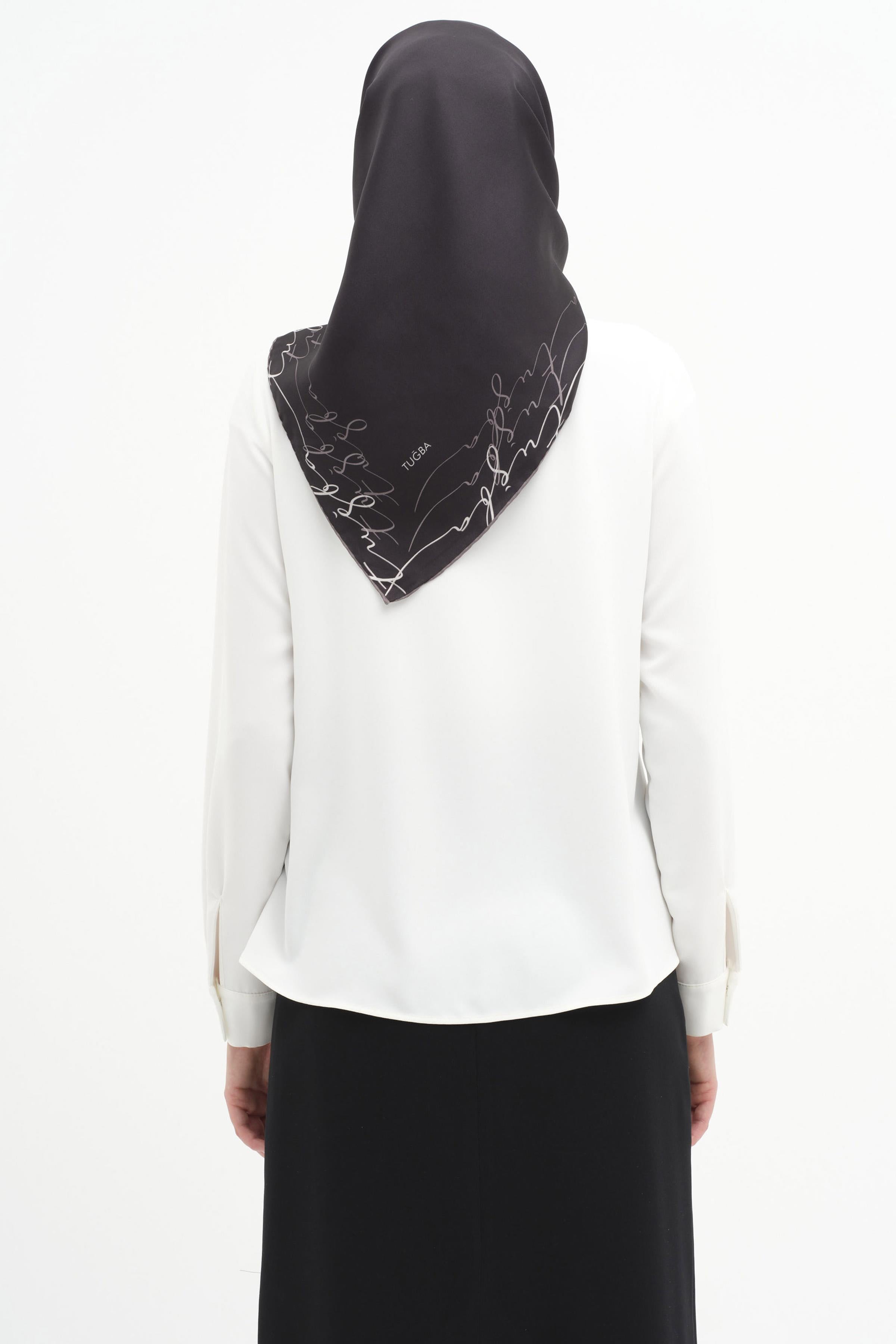 Hakim Yaka Pile Detaylı Gömlek - Ekru TUGBA