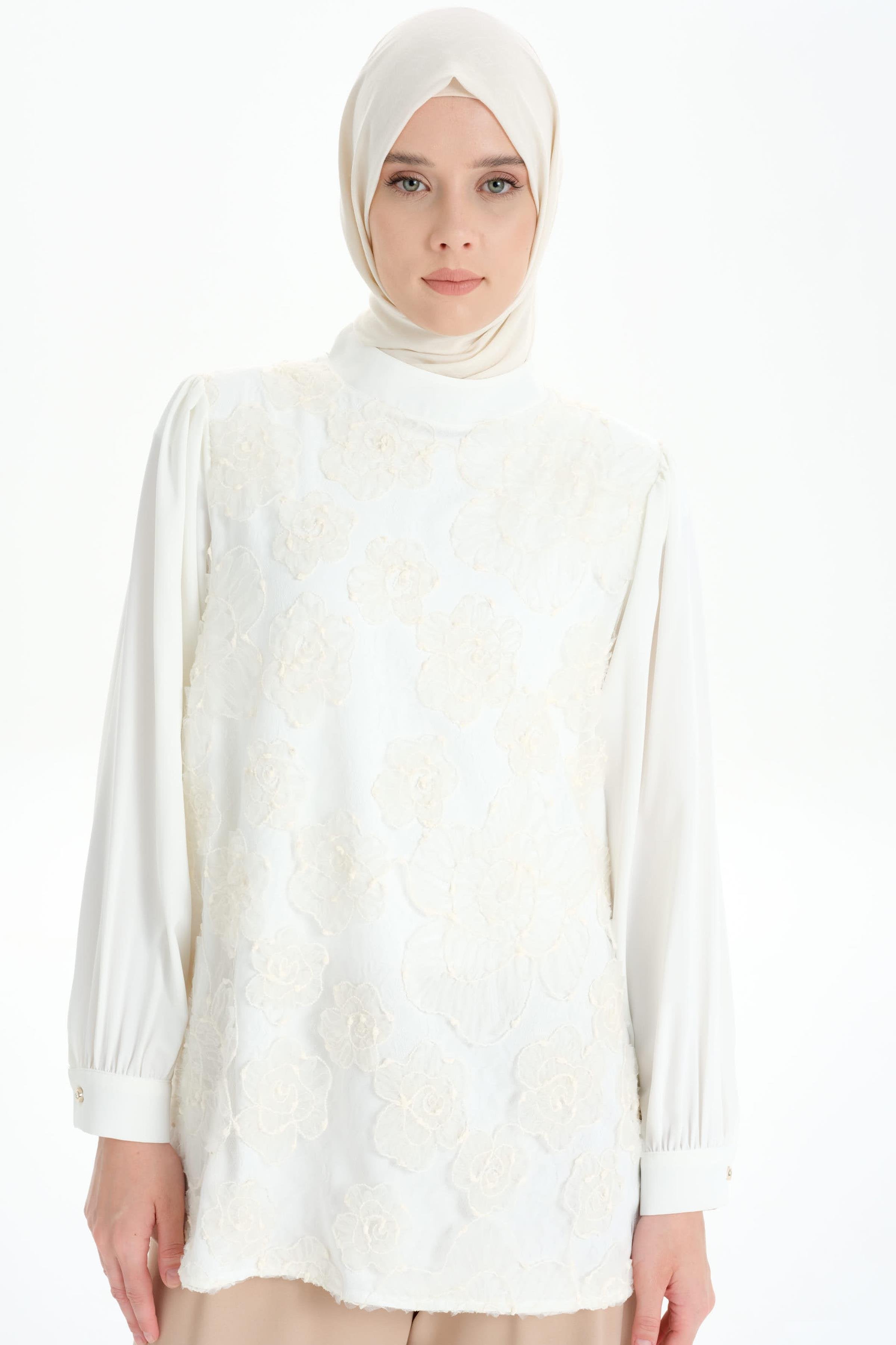 Hakim Yaka Tül Garnili Bluz - Ekru TUGBA