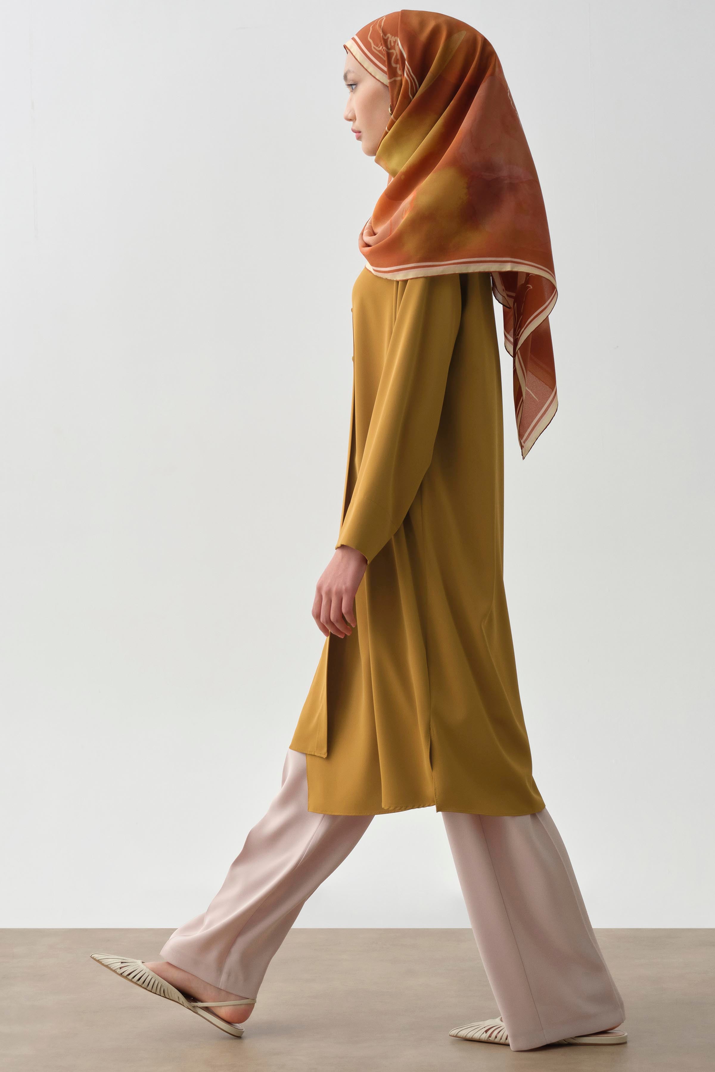 Hakim Yakalı Yırtmaçlı Tunik - Hardal TUGBA