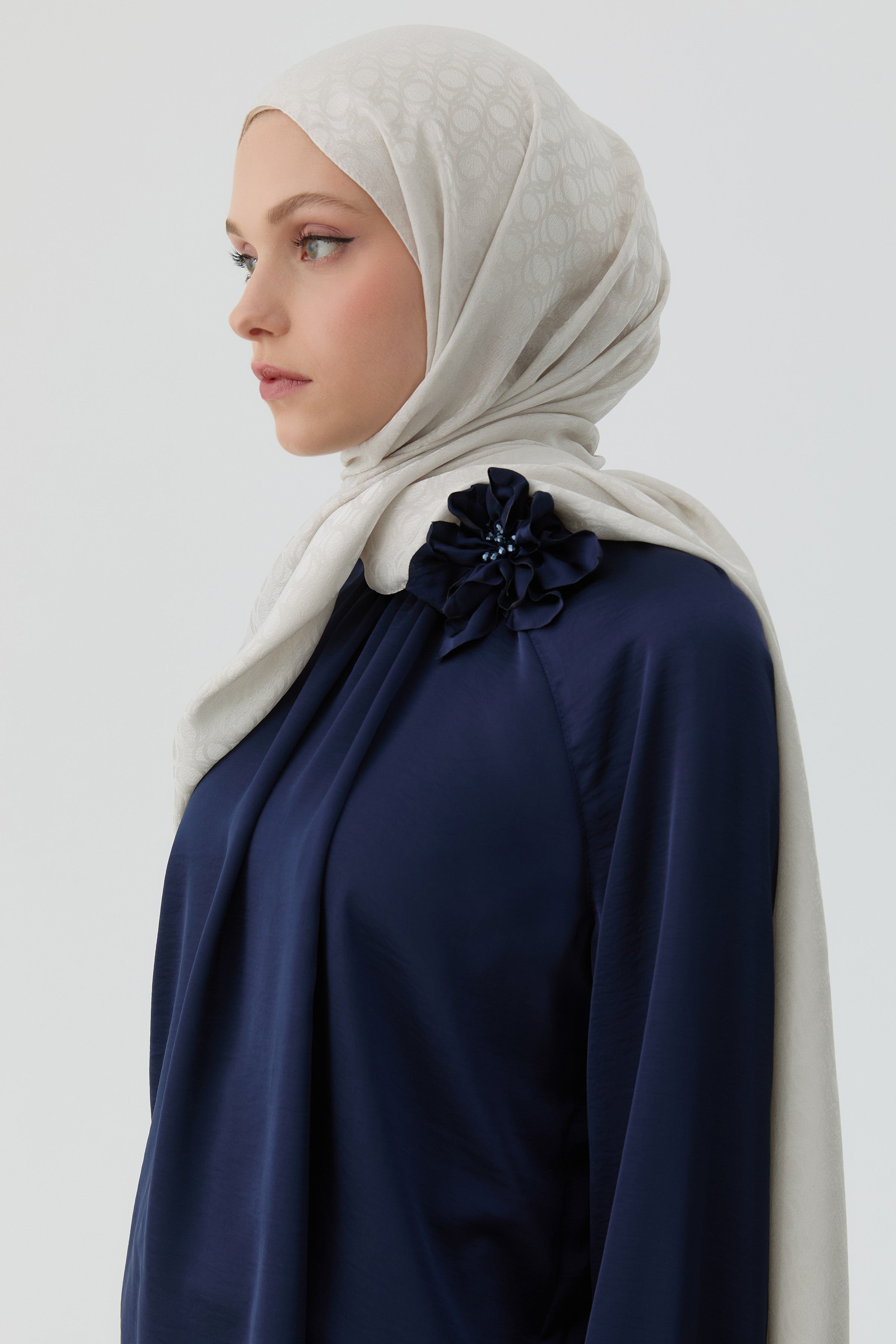 Halka Desen Janjan Jakar Şal - Gri TUGBA