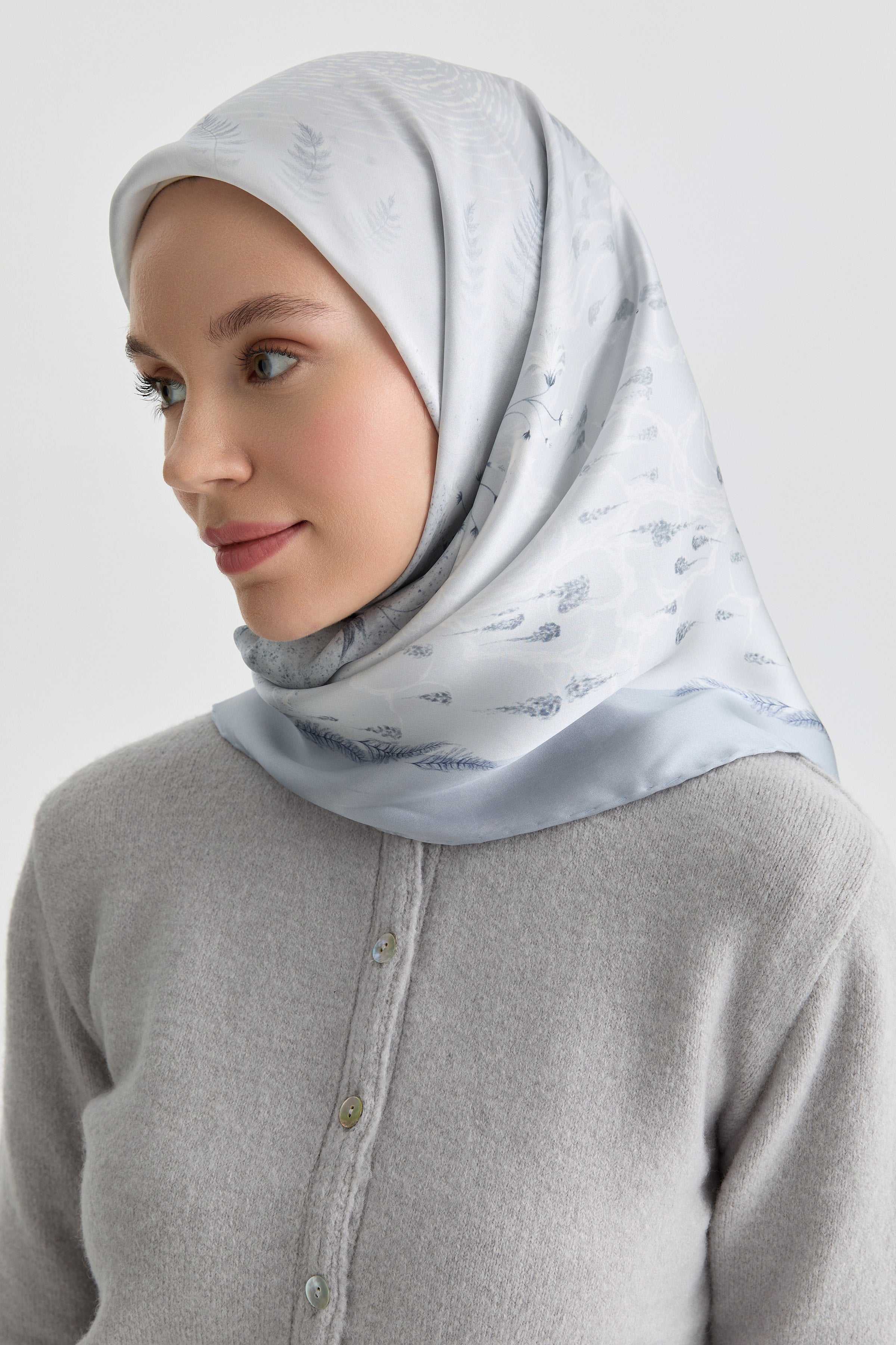 Aden Sura İpek Eşarp - Açık Mavi TUGBA