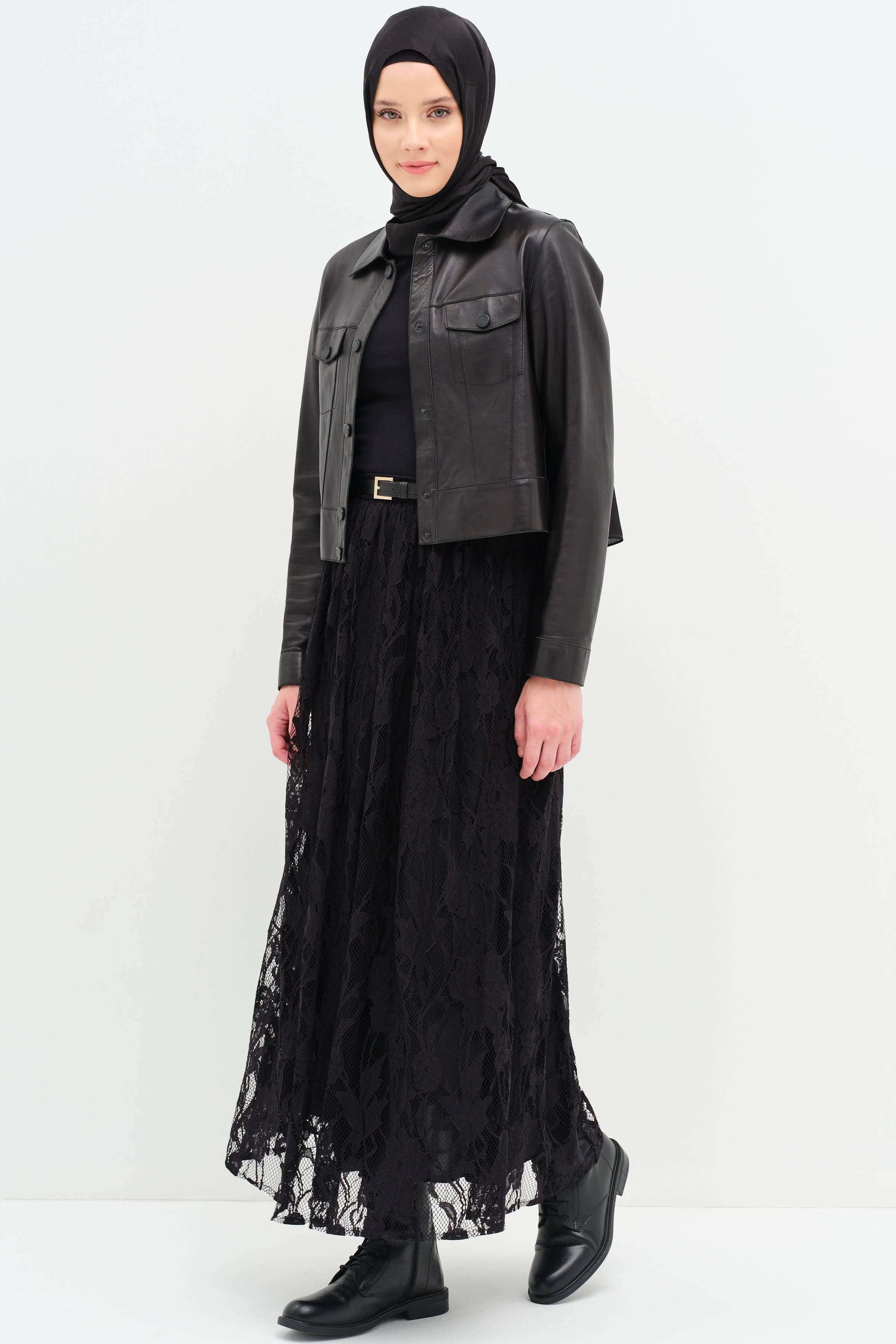 Hazır Deri Kemerli Dantel Etek - Siyah TUGBA