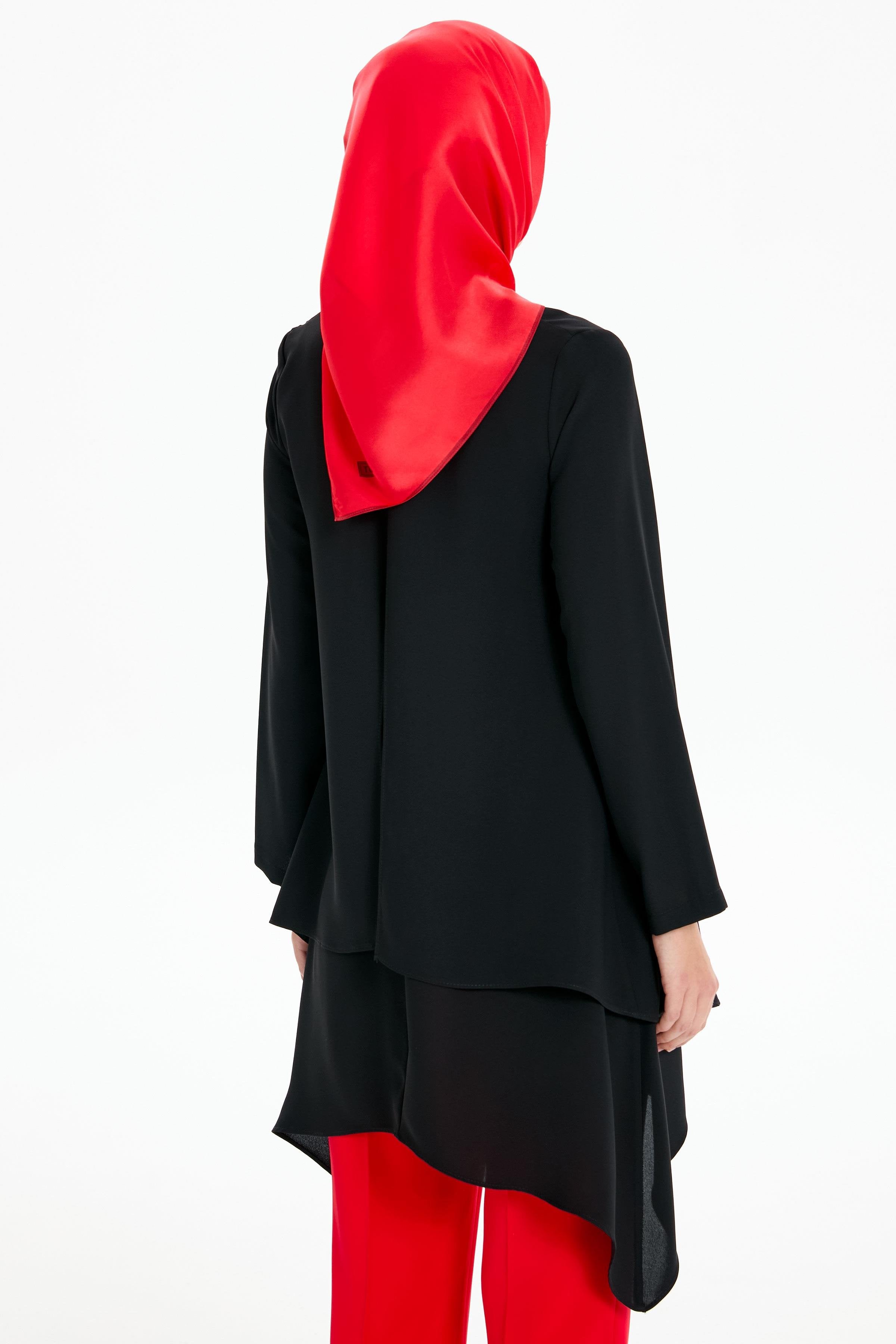 İki Katlı Asimetrik Kesim Tunik - Siyah TUGBA