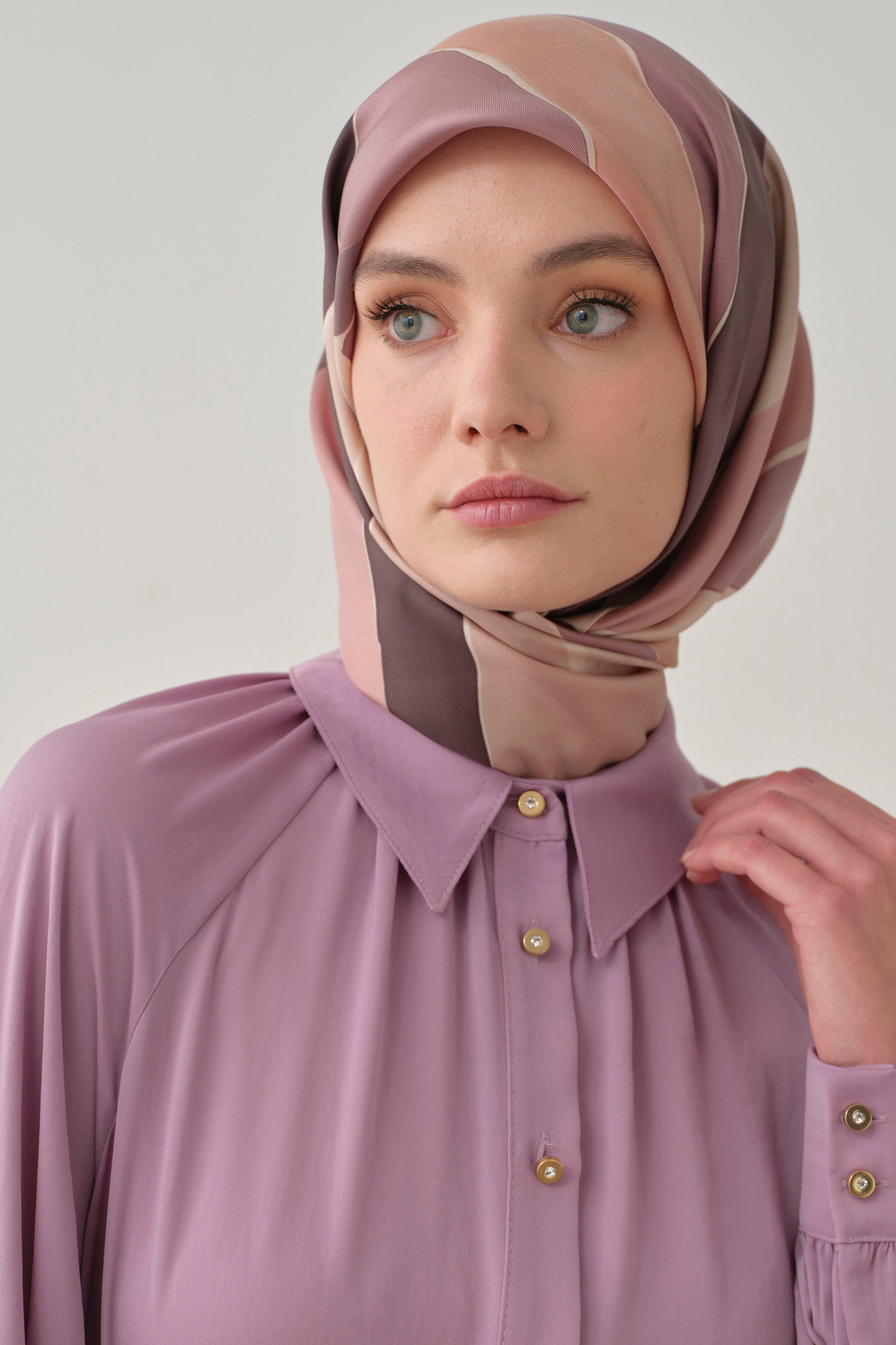 Ilgın Twill İpek Eşarp - Lila TUGBA