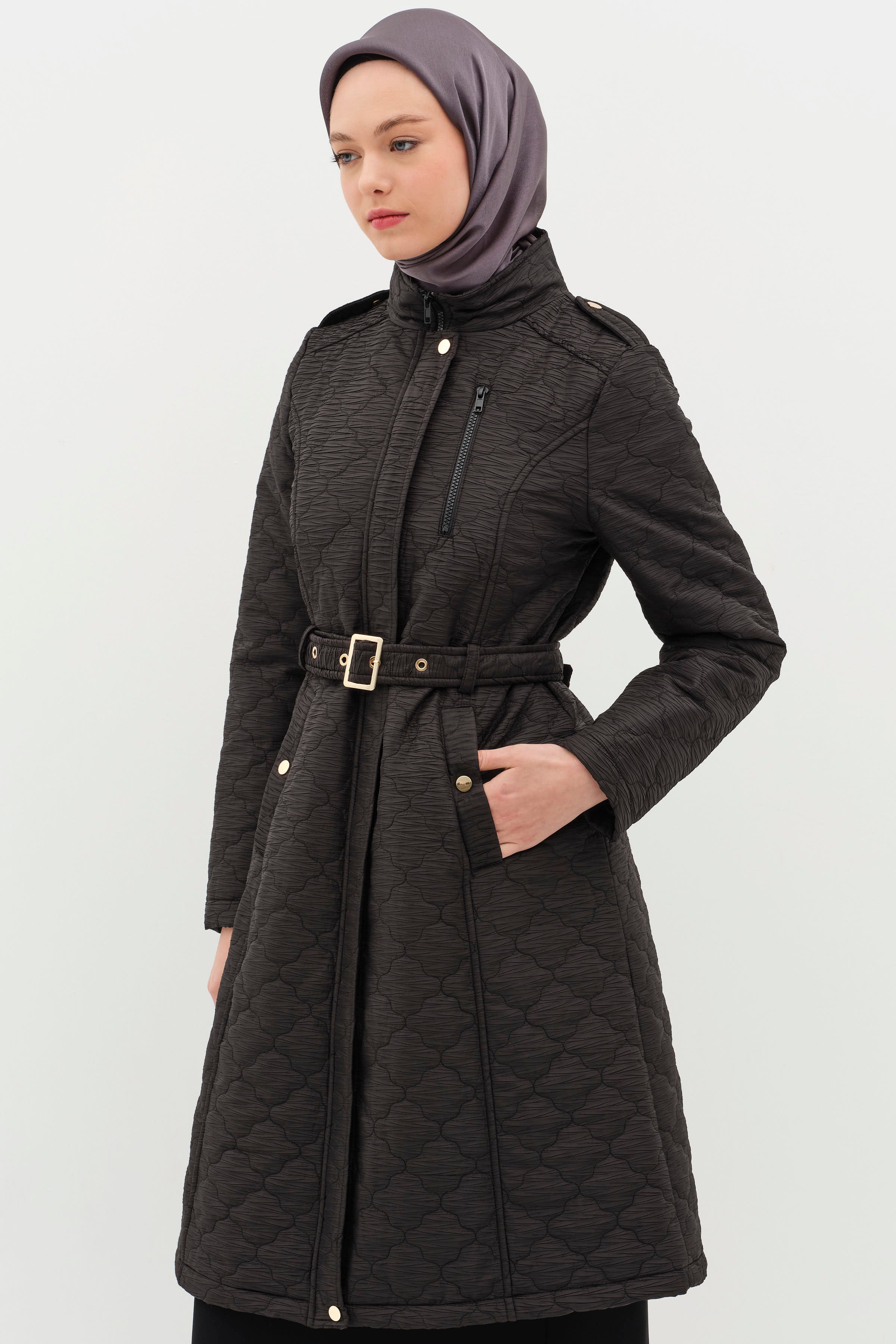 İnce Kapitone Kemerli Kaban - Siyah TUĞBA