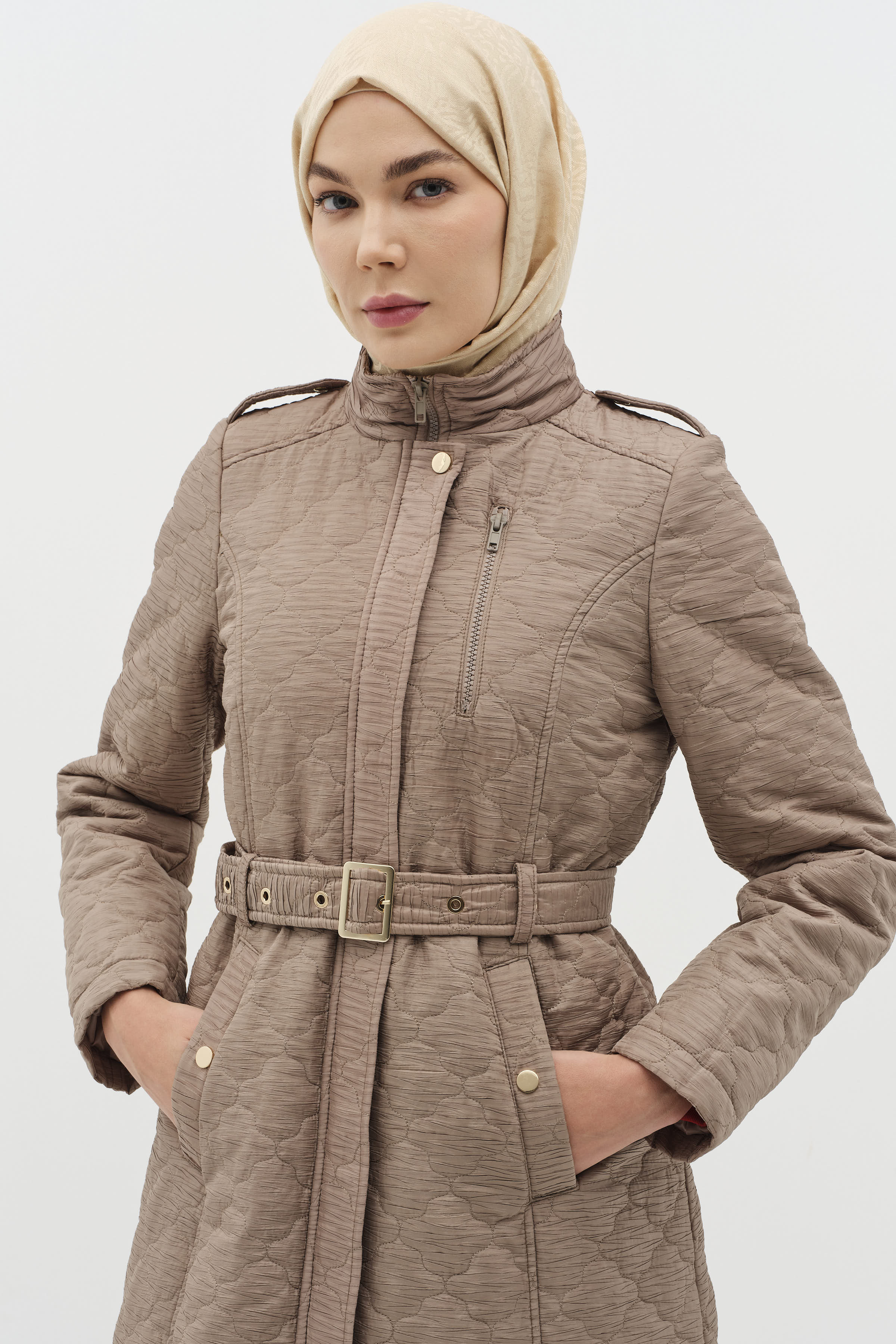 İnce Kapitone Kemerli Kaban - Vizon TUĞBA