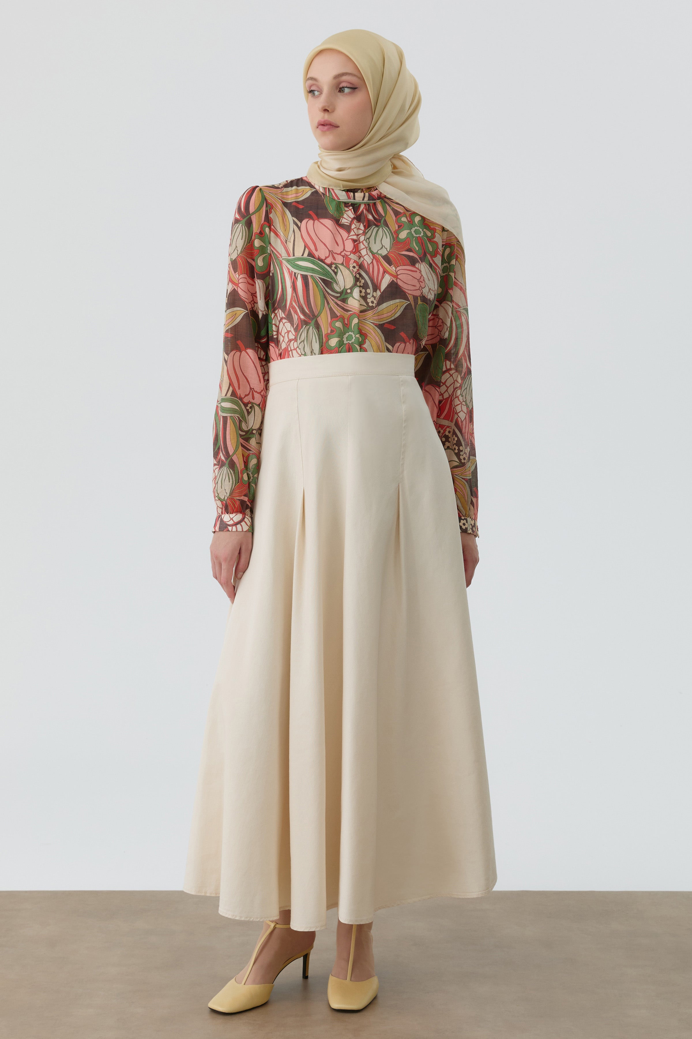 İnce Pile Detaylı Etek - Ekru TUGBA