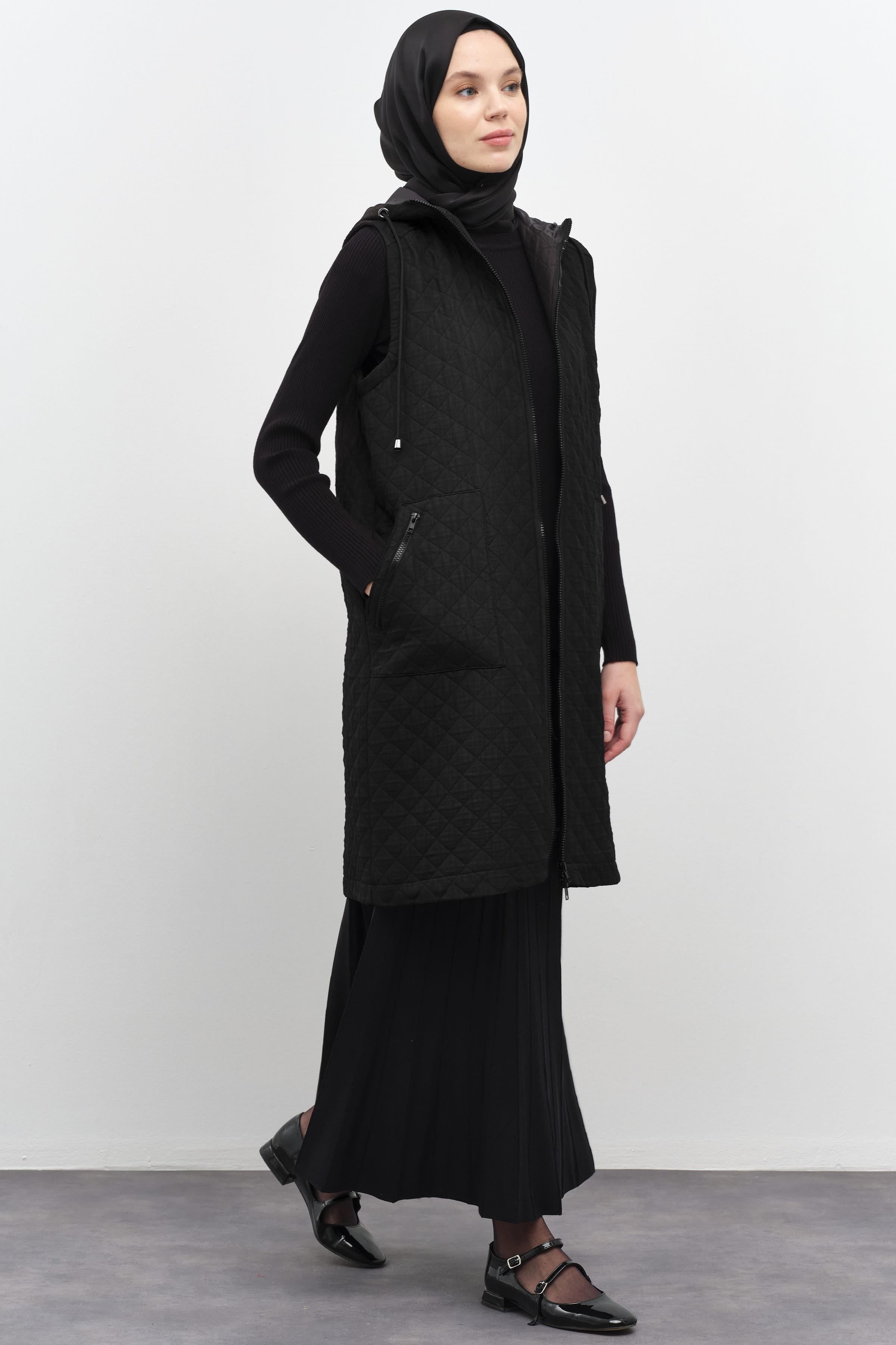 Cepli İnce Kapitone Yelek - Siyah TUGBA