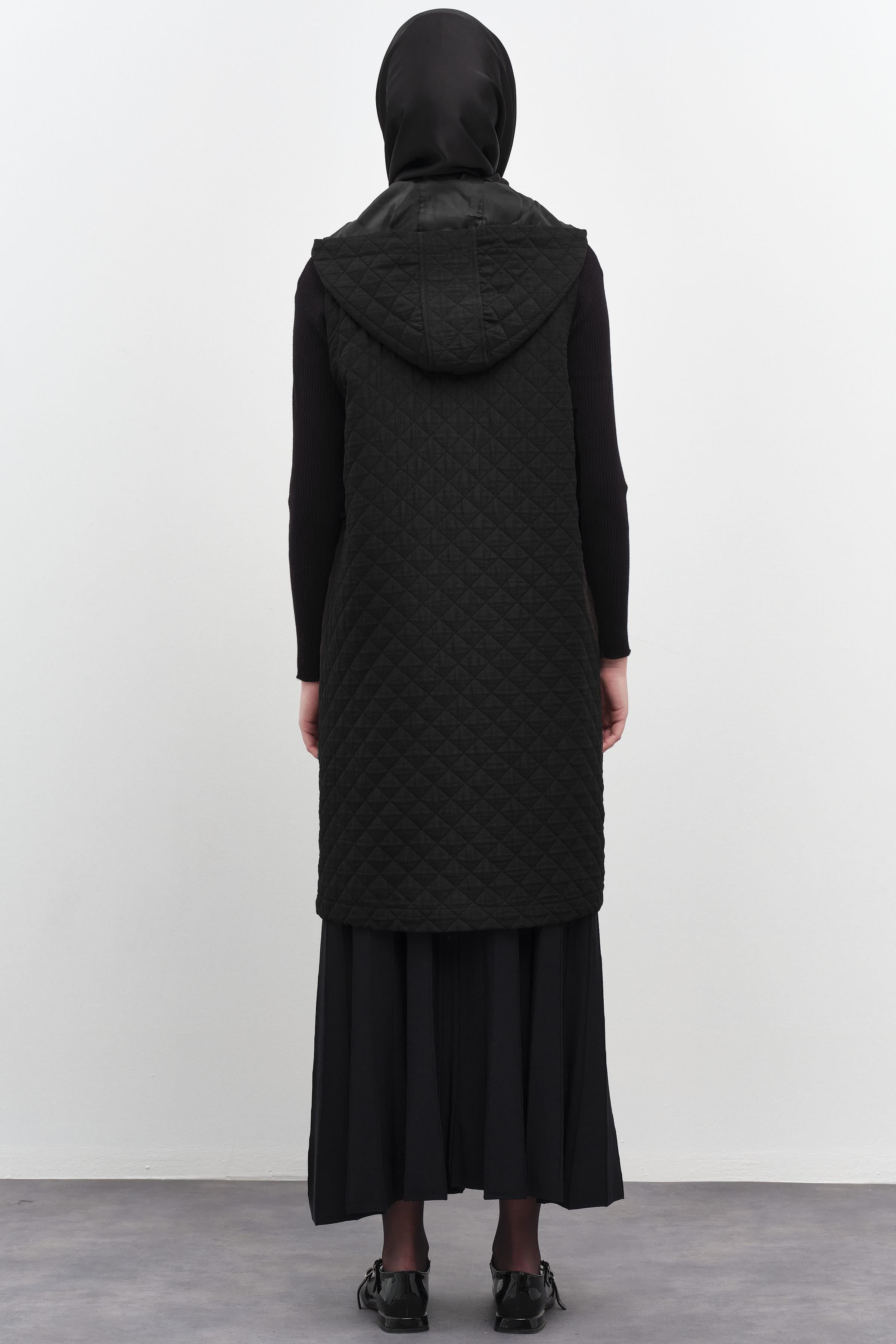 Cepli İnce Kapitone Yelek - Siyah TUGBA