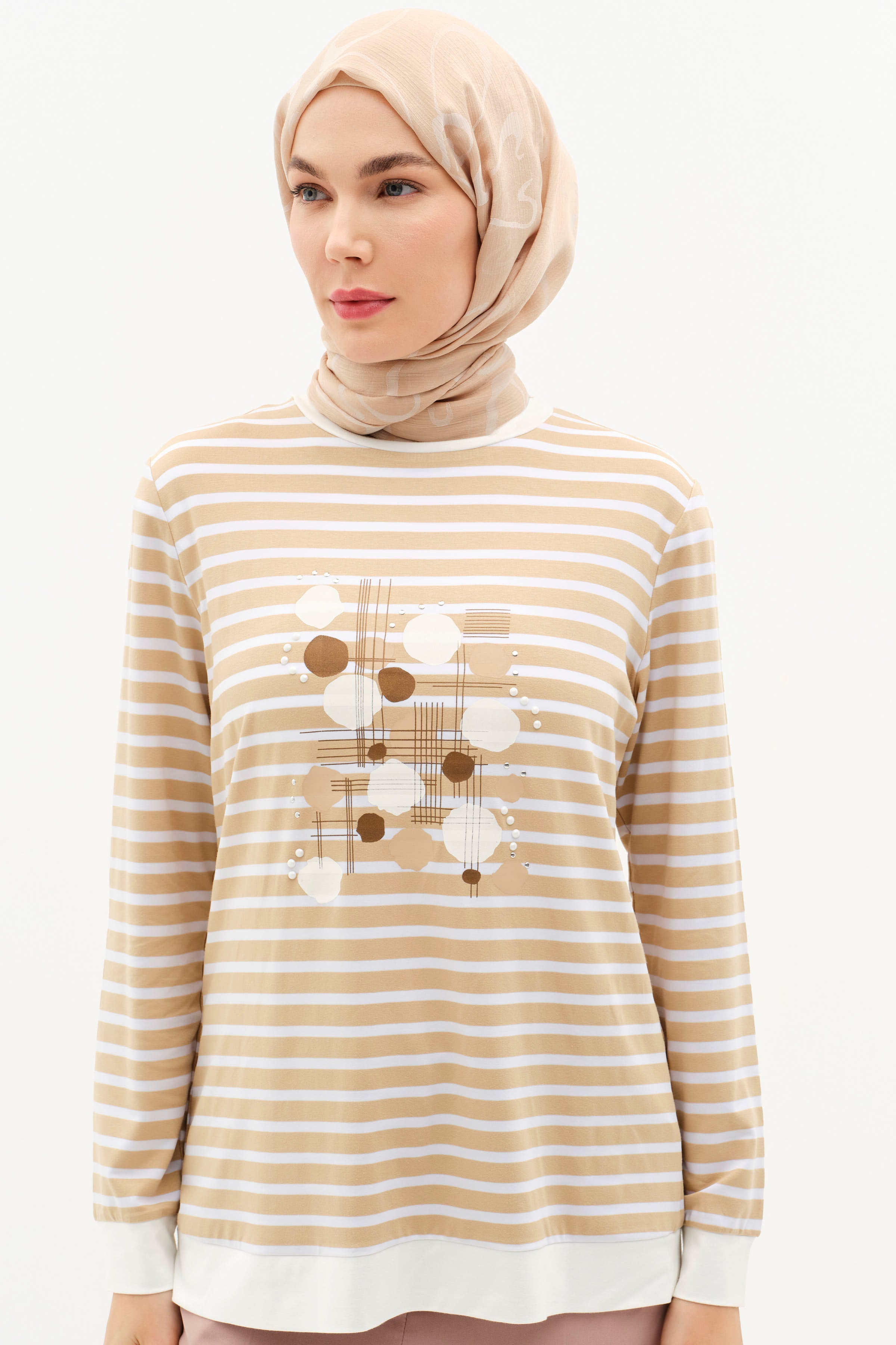 İşlemeli Çizgili Örme Bluz - Bej TUGBA