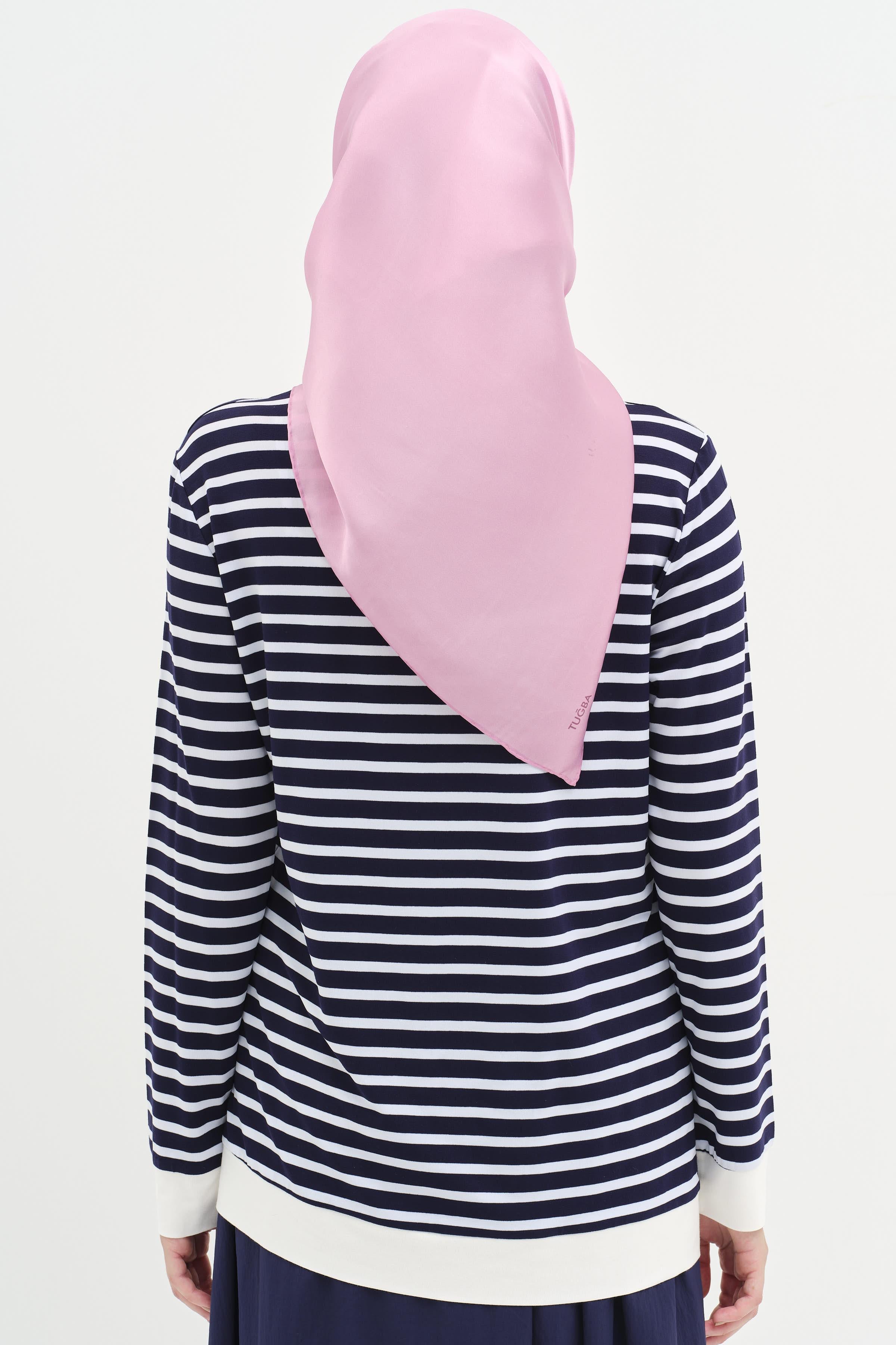 İşlemeli Çizgili Örme Bluz - Lacivert TUGBA