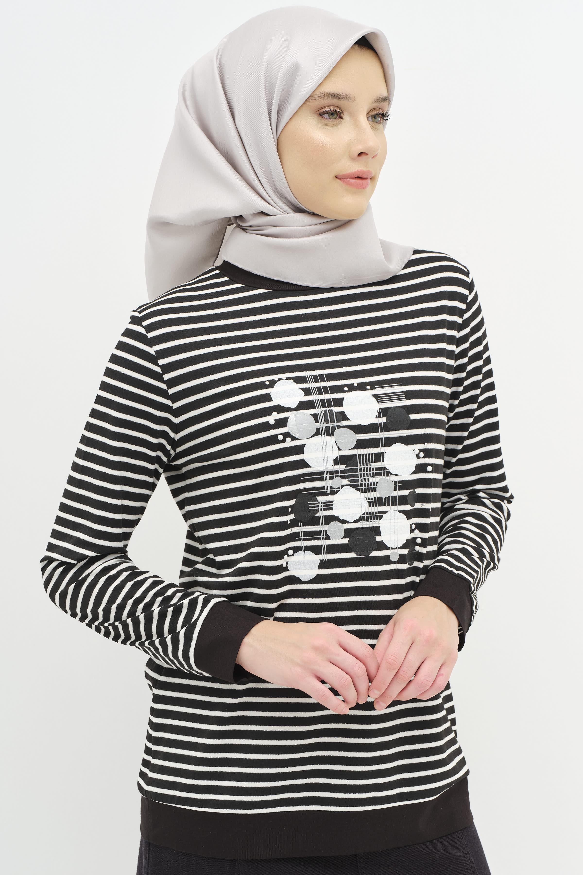İşlemeli Çizgili Örme Bluz - Siyah TUGBA