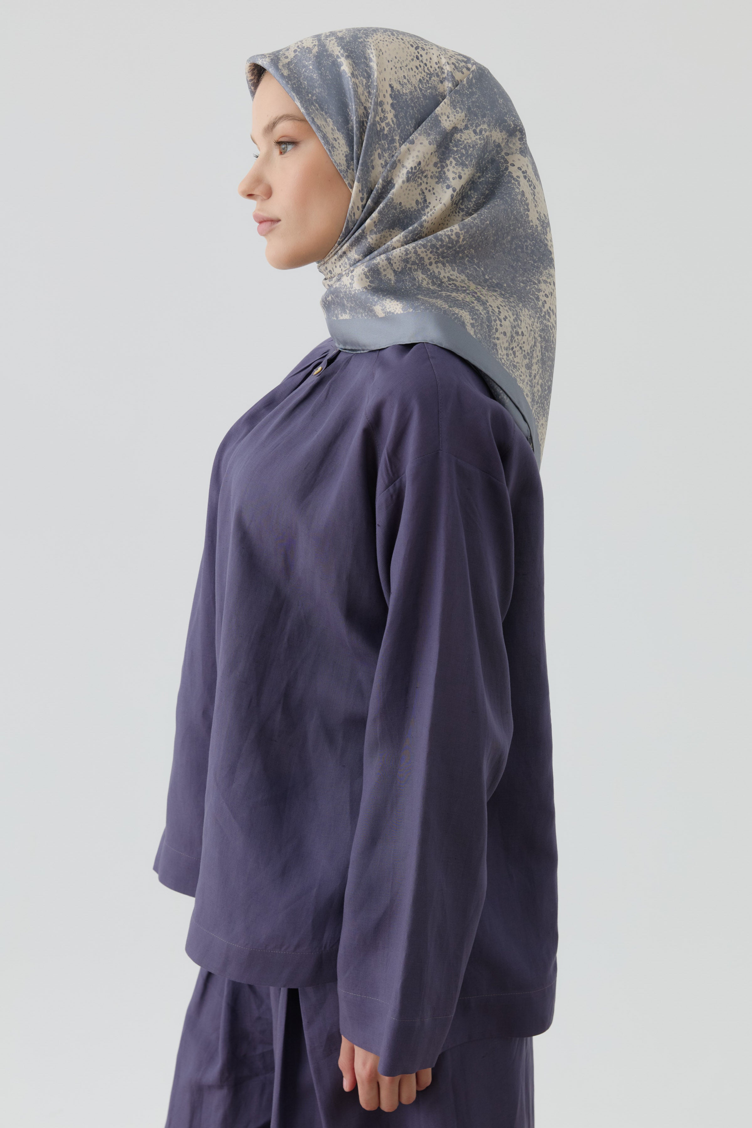 İzel Twill İpek Eşarp - Bulut TUGBA