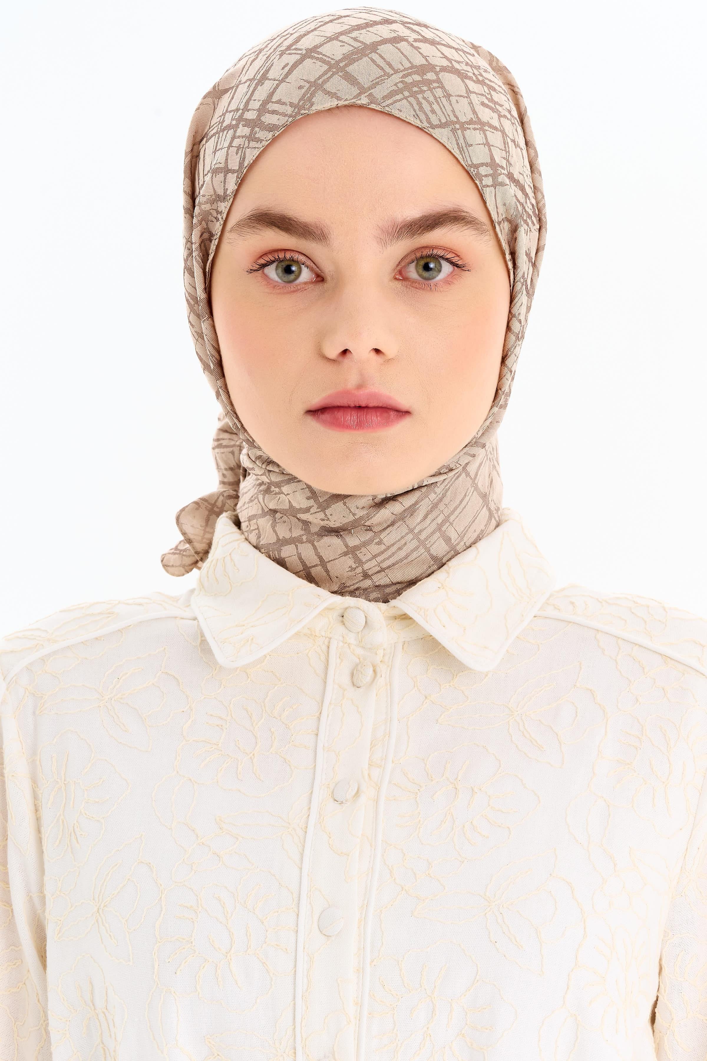 Çizik Desen Viskon Şal - Bej TUGBA