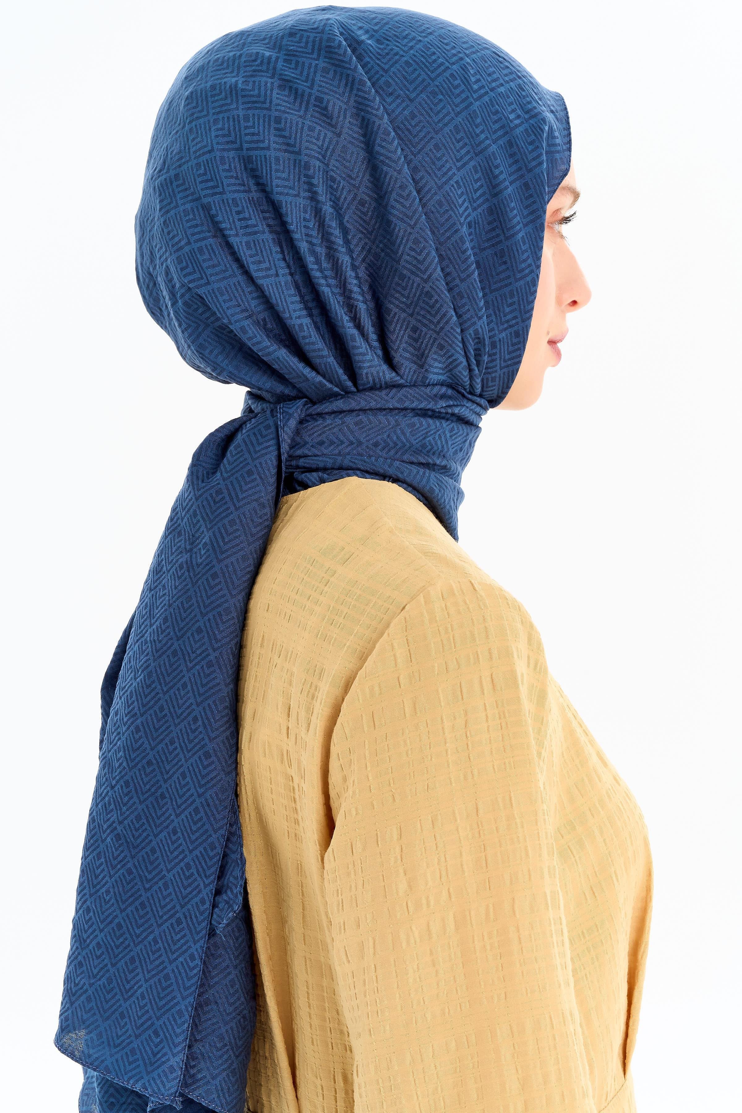 Geometrik Desen Viskon Şal - İndigo TUGBA