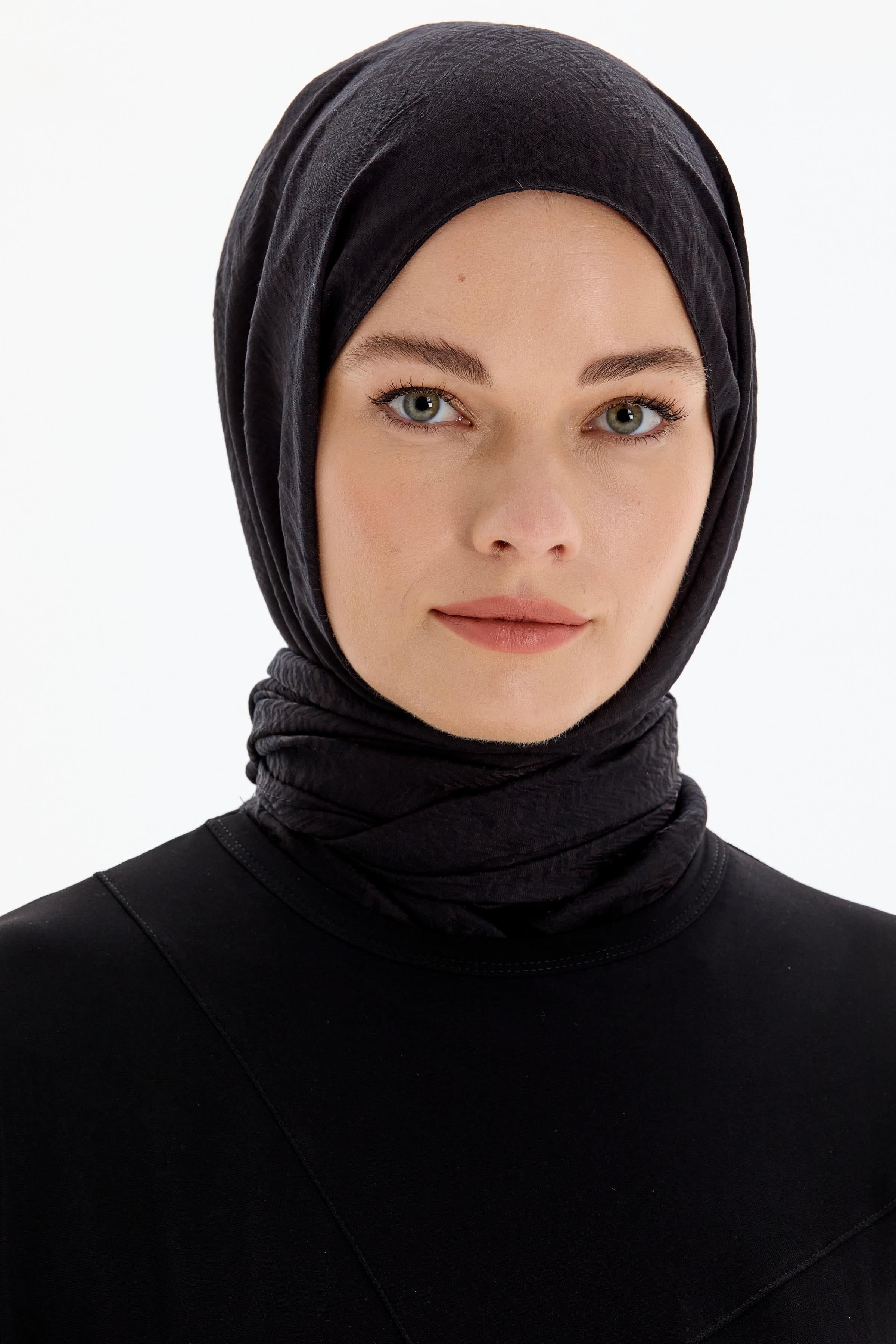 Balıksırtı Desen Viskon Şal - Siyah TUGBA