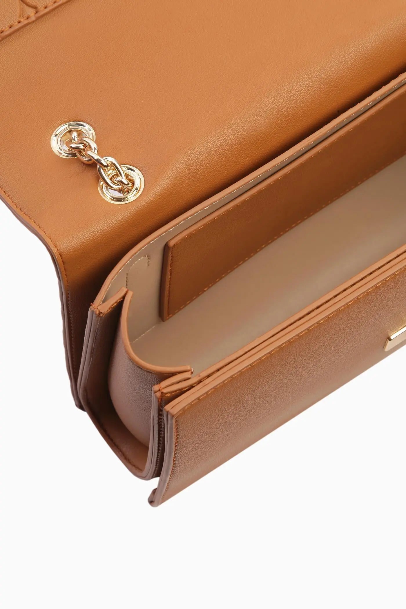 Kabartma Detaylı Flap Çanta - Camel TUGBA