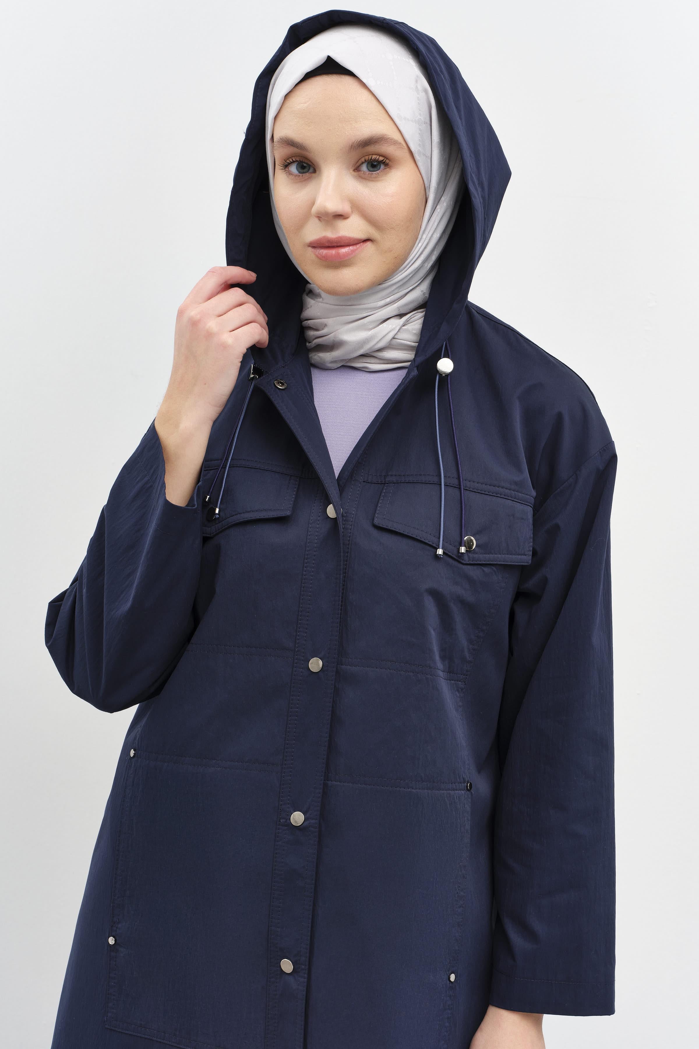 Kapüşonlu Çıtçıt Kapamalı Kap - Lacivert TUGBA