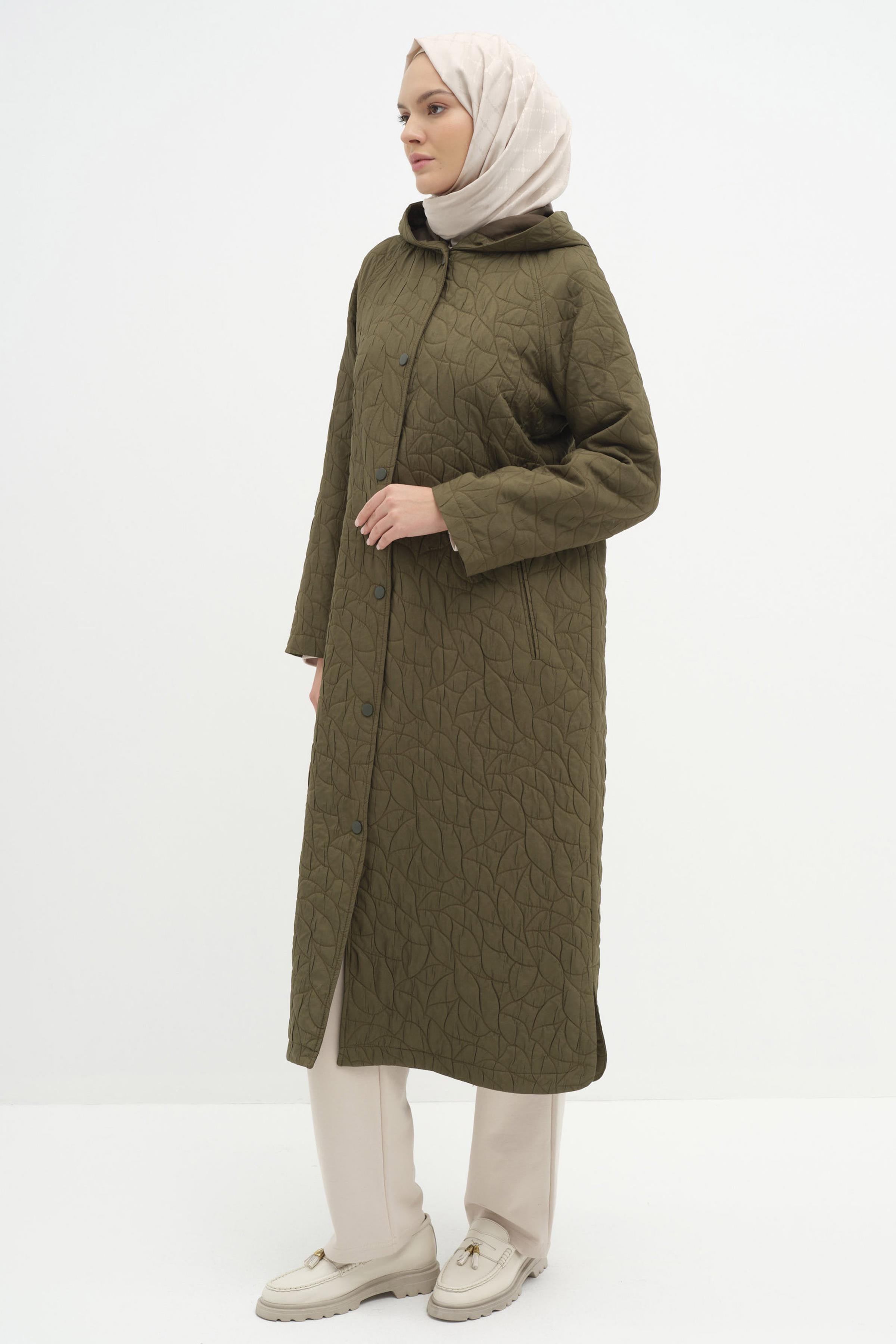 Kapüşonlu Çıtçıt Kapamalı İnce Kapitone Kap - Haki TUGBA