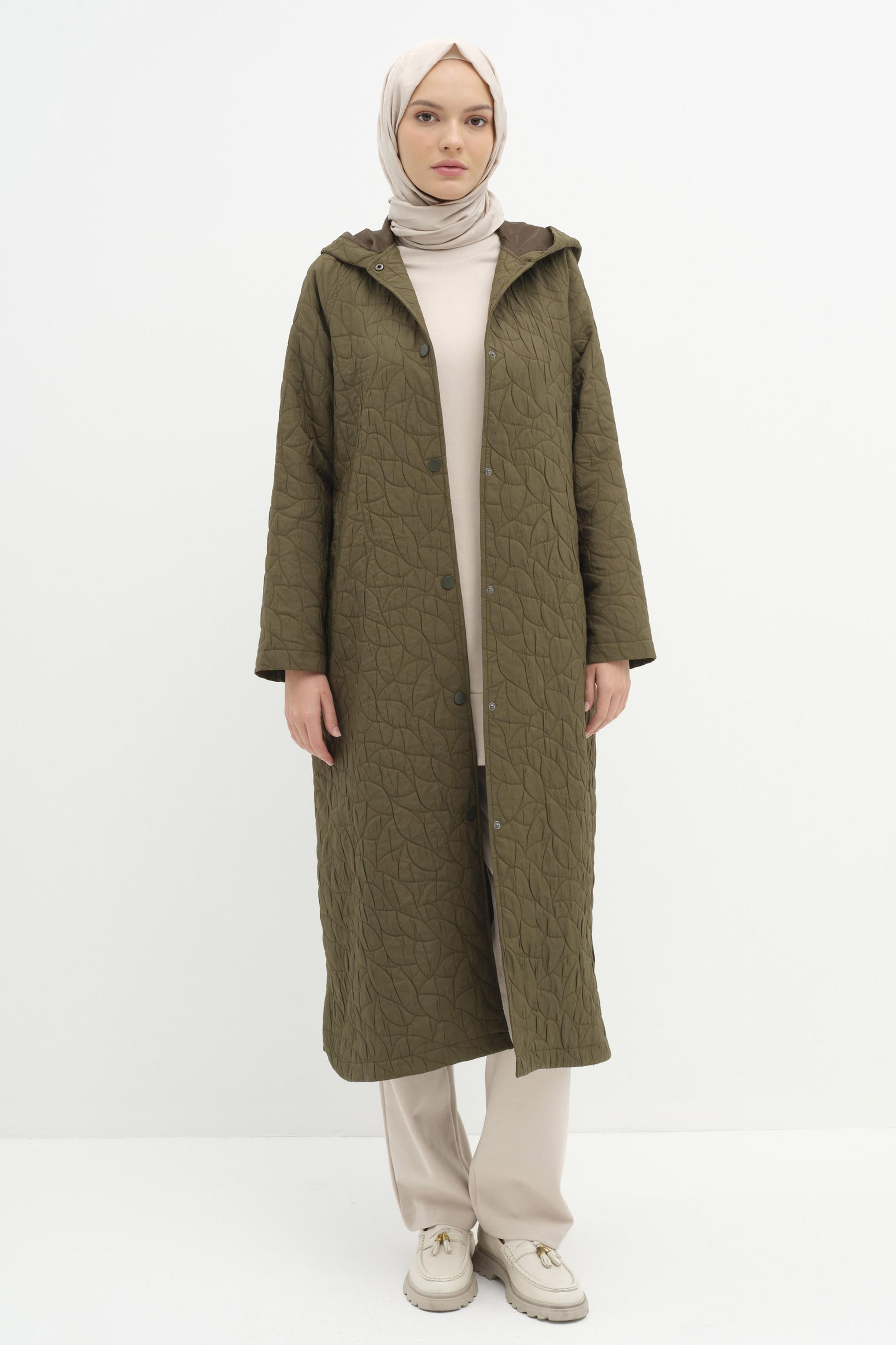 Kapüşonlu Çıtçıt Kapamalı İnce Kapitone Kap - Haki TUGBA