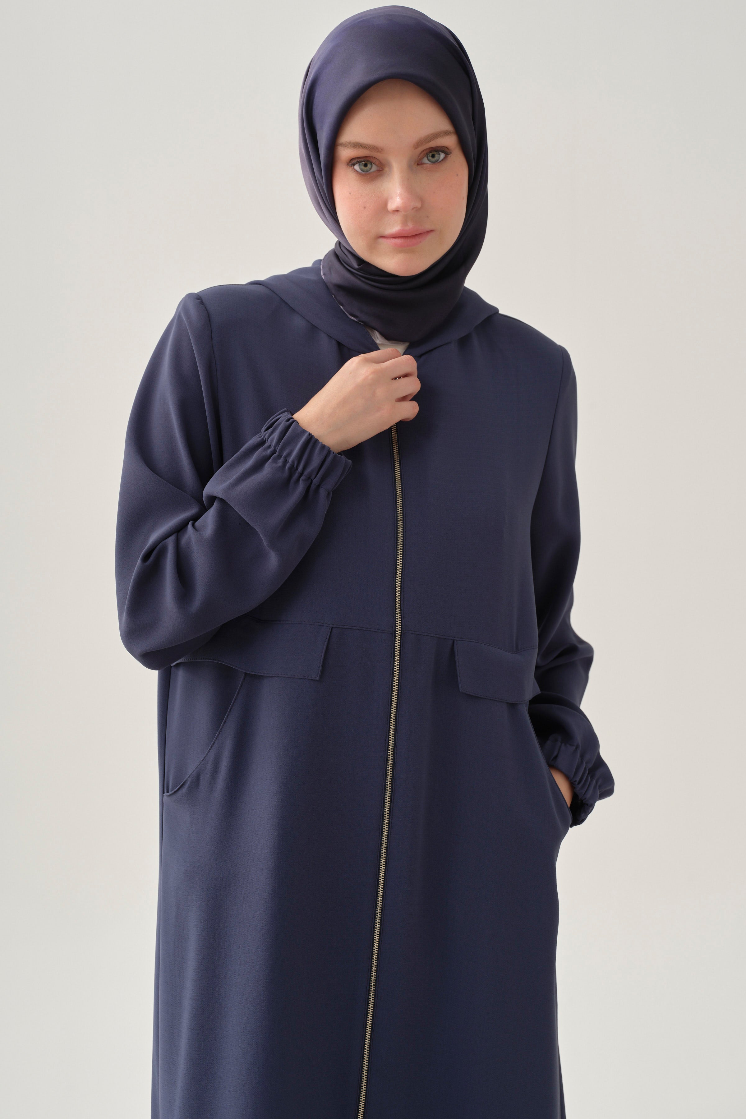 Kapüşonlu Fermuar Kapamalı Ferace - İndigo TUGBA