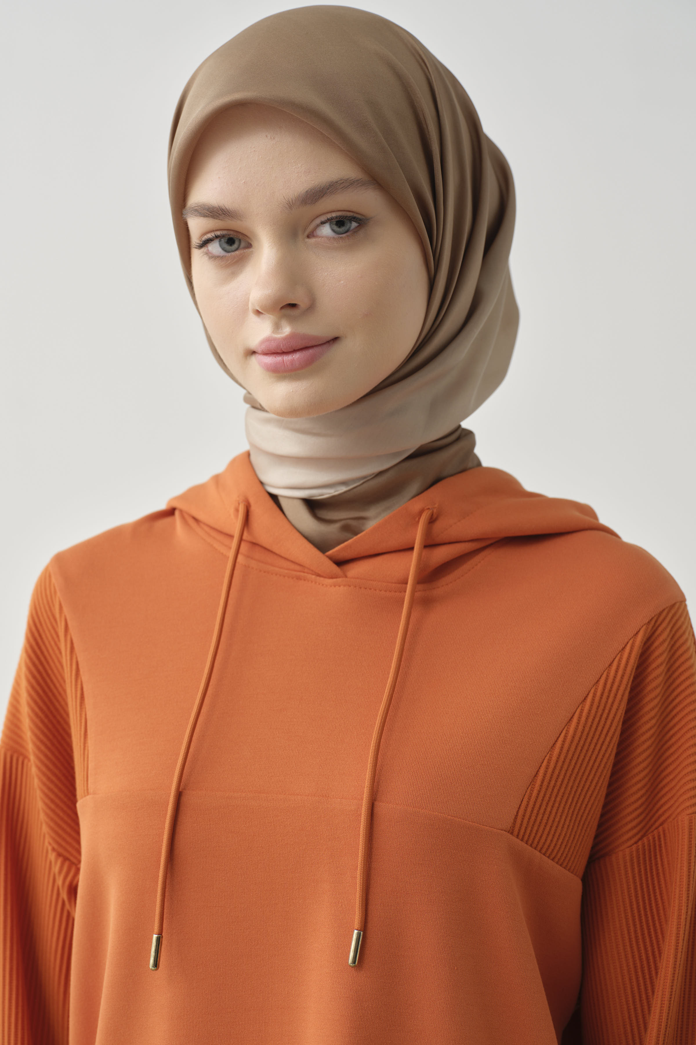 Kapüşonlu Garnili Sweat - Oranj TUGBA