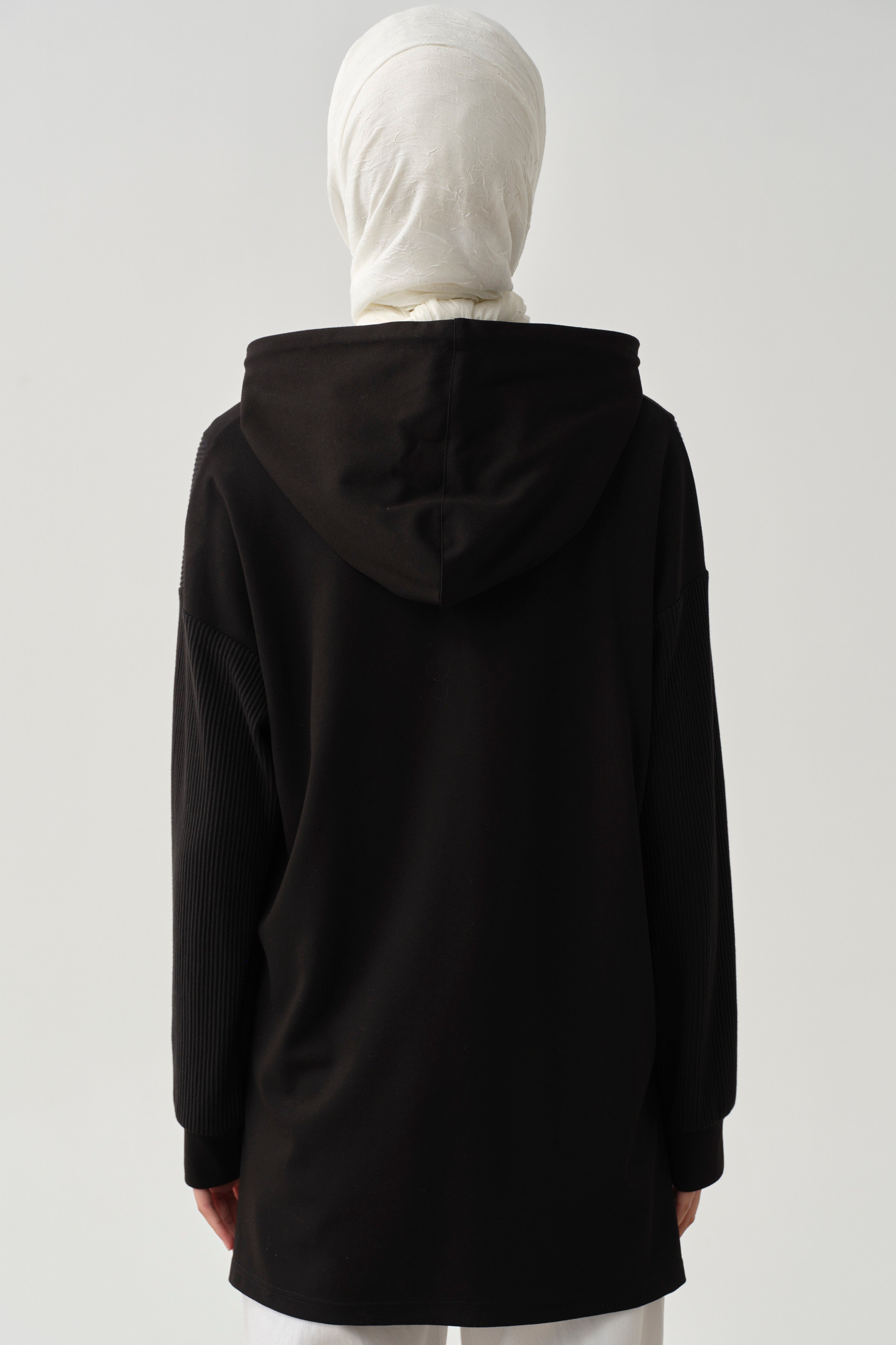 Kapüşonlu Garnili Sweat - Siyah TUGBA