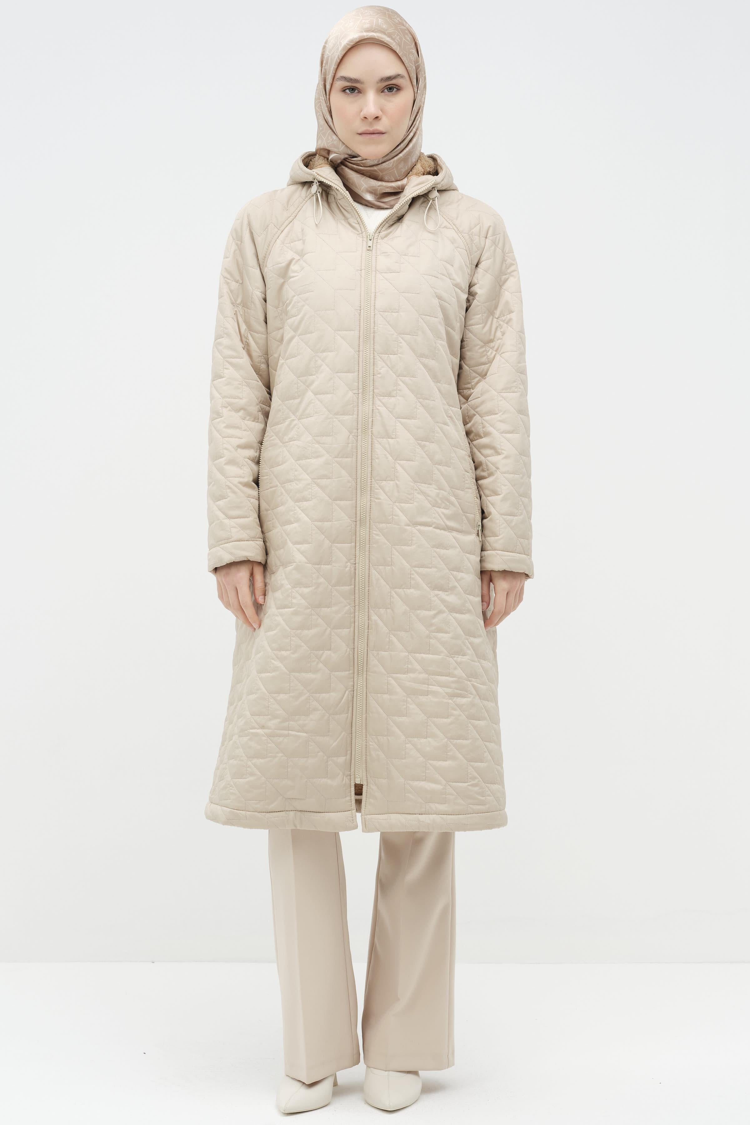 Kapüşonlu Kapitone Kaban - Bej TUGBA